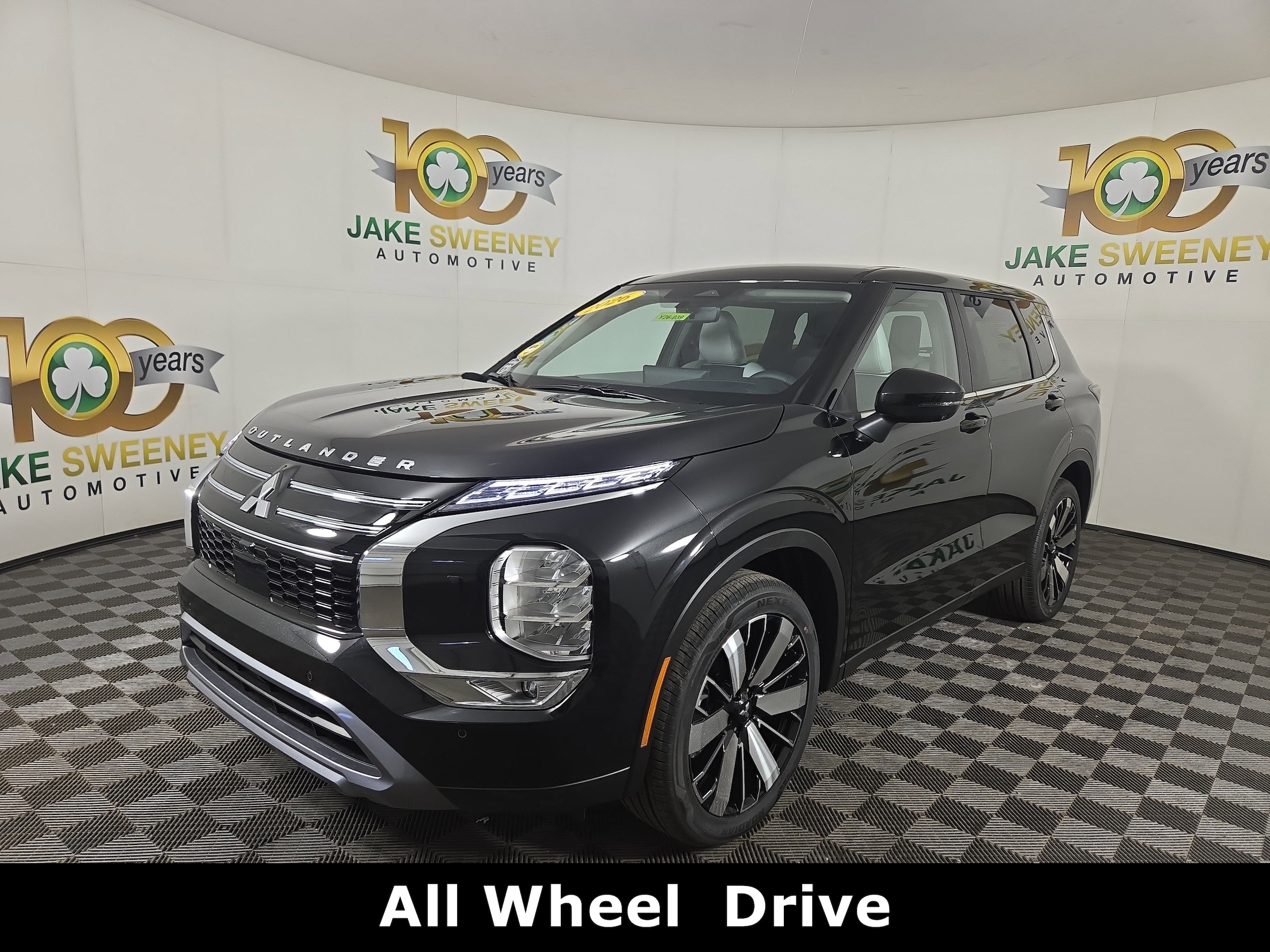 2026 Mitsubishi Outlander SE - Photo 4
