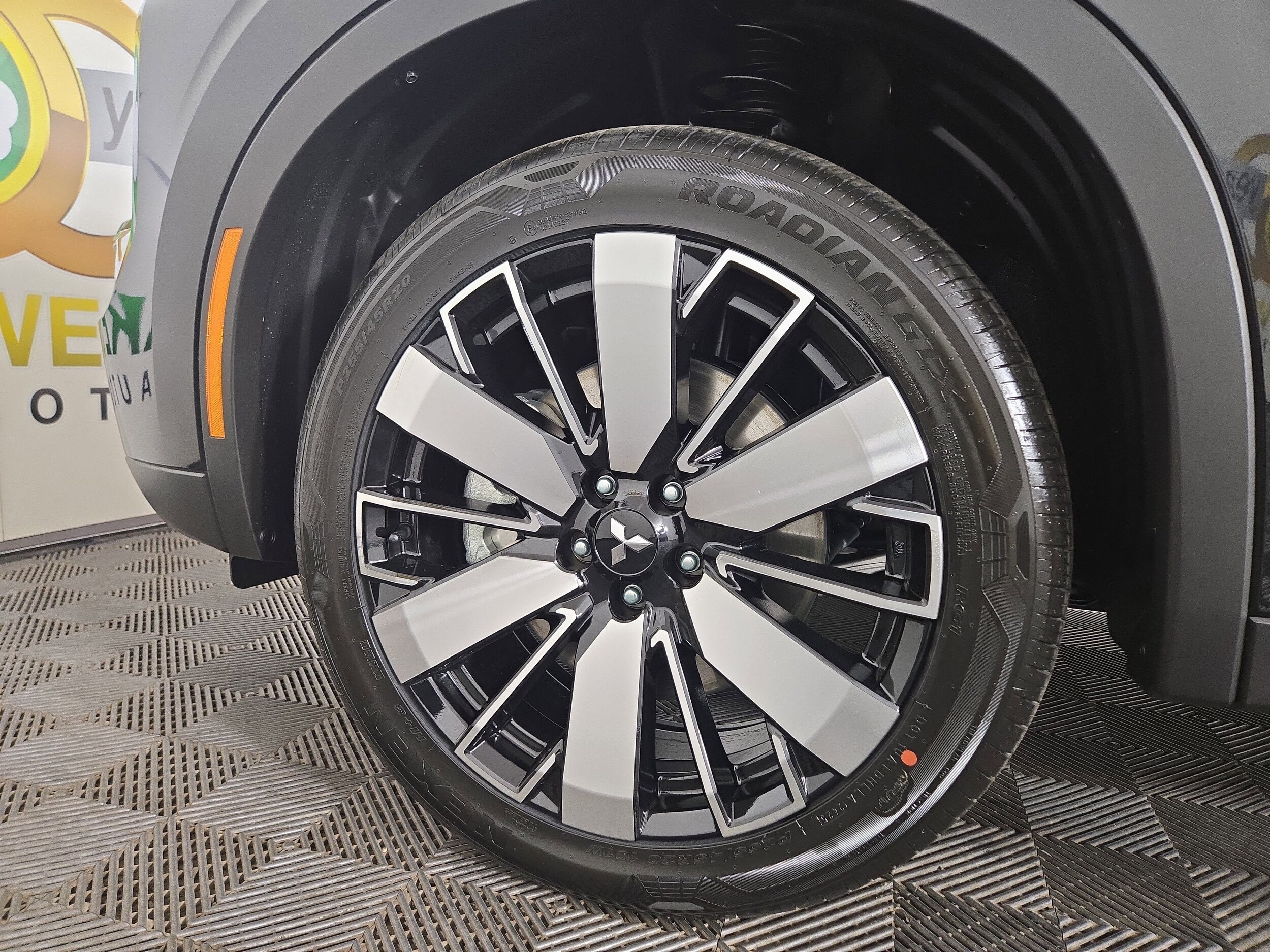2026 Mitsubishi Outlander SE - Photo 36