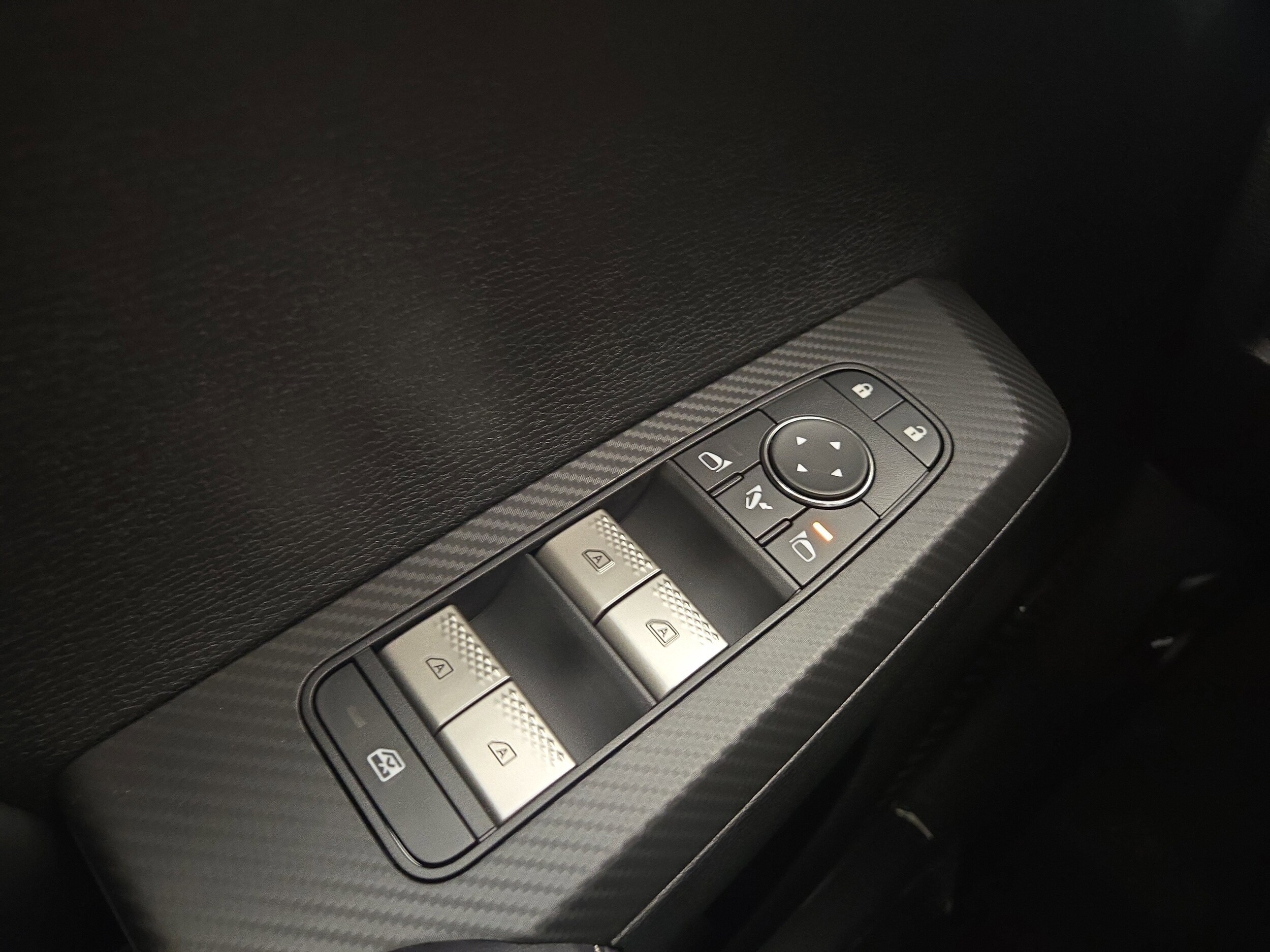 2026 Mitsubishi Outlander SE - Photo 32