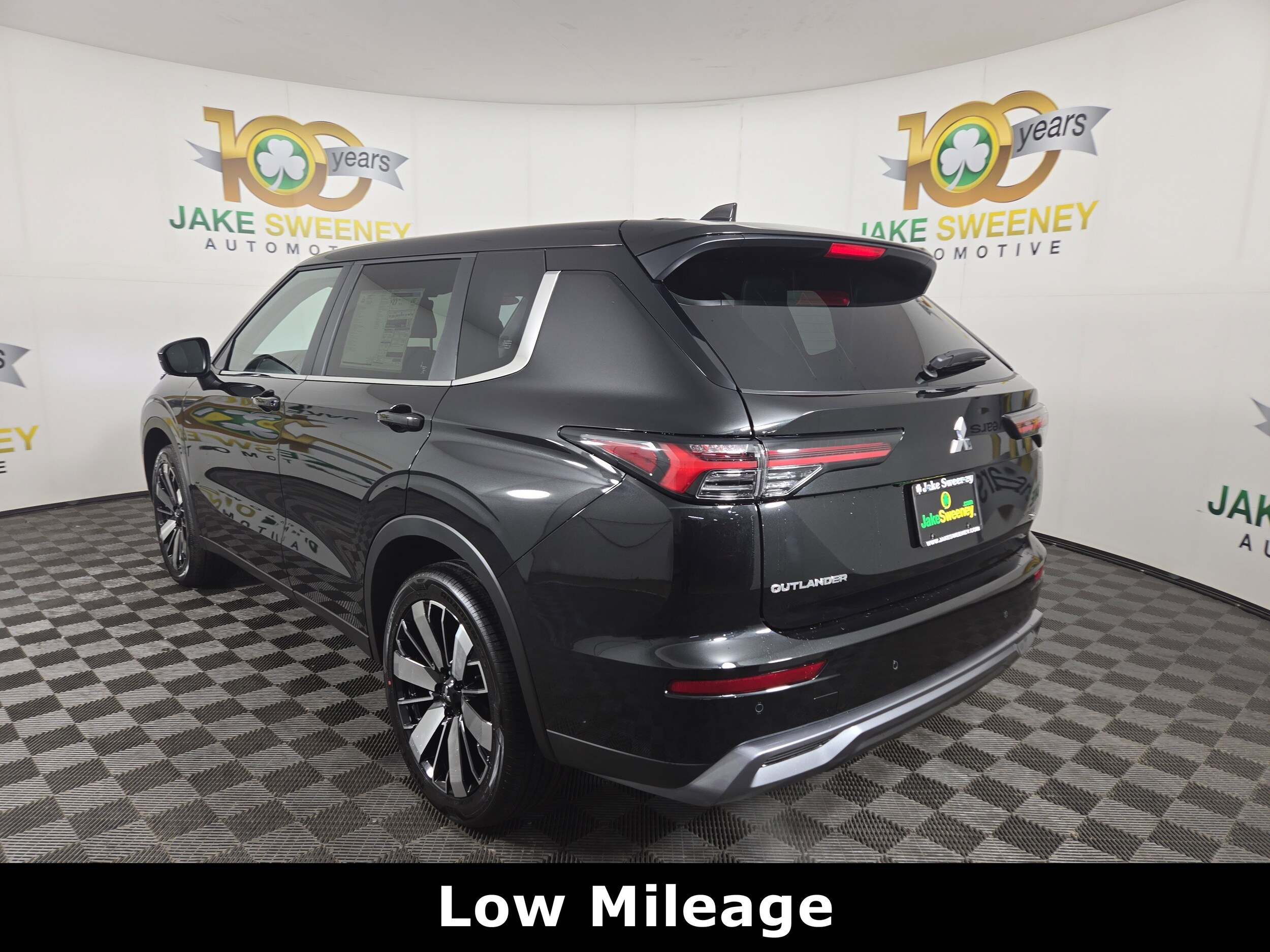 2026 Mitsubishi Outlander SE - Photo 6