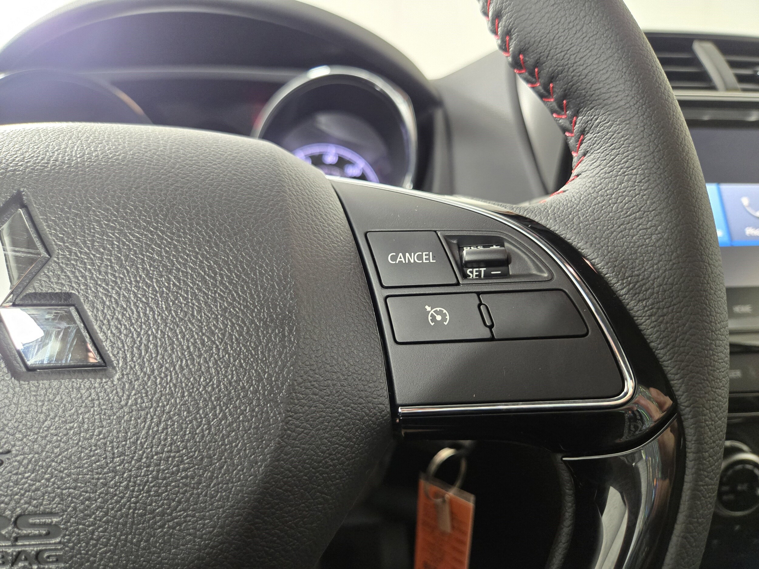 2025 Mitsubishi Outlander Sport LE - Photo 17