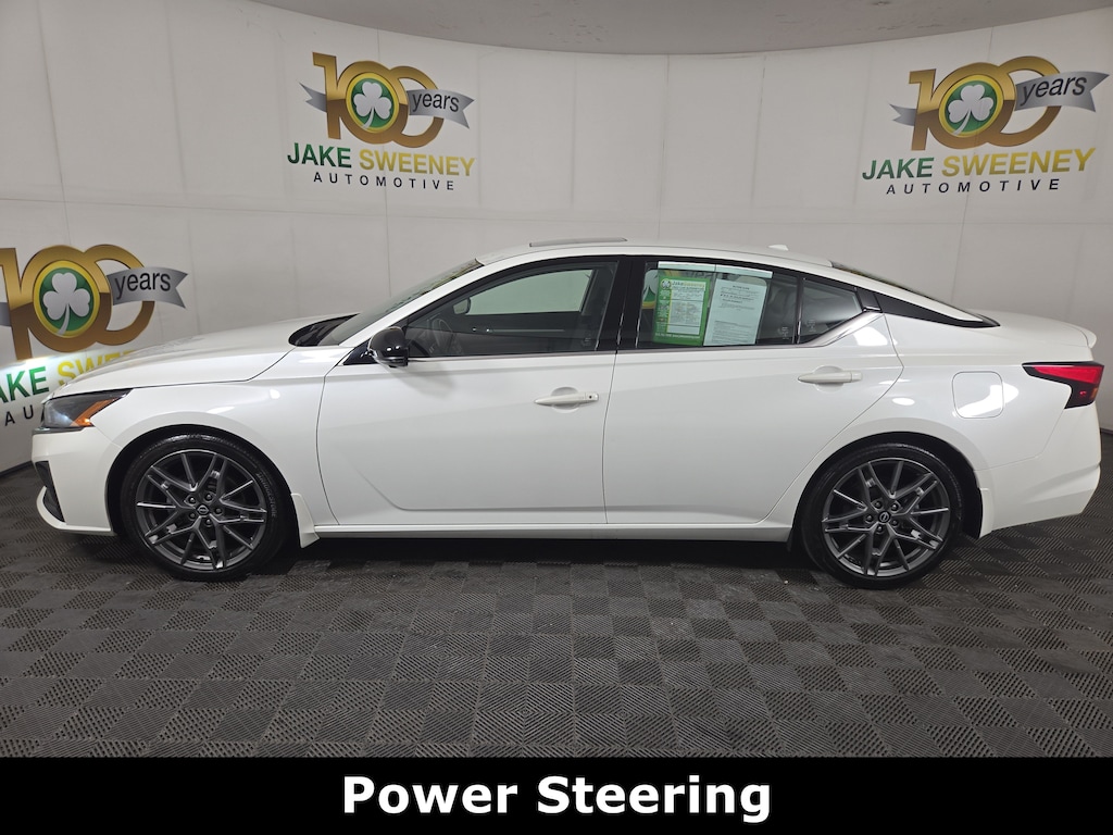 Used 2024 Nissan Altima 2.0 SR Sedan