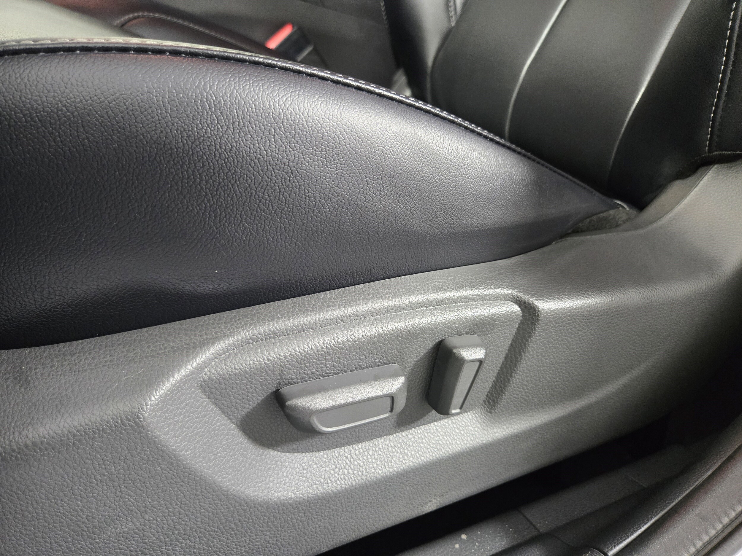 2026 Mitsubishi Eclipse Cross SEL - Photo 30