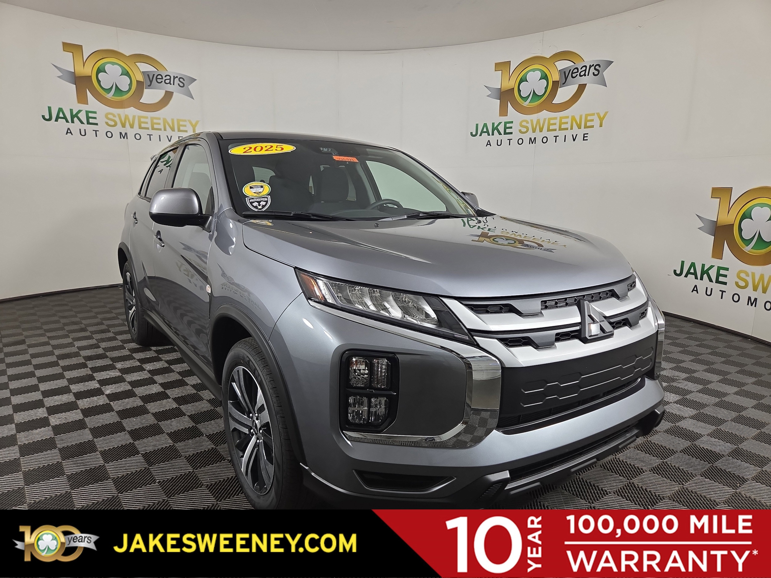 2025 Mitsubishi Outlander Sport ES's photo