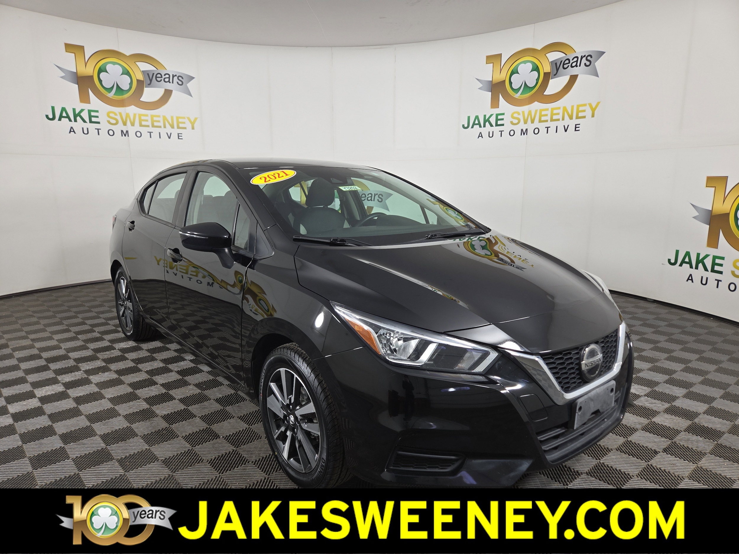 2021 Nissan Versa Sedan SV's photo