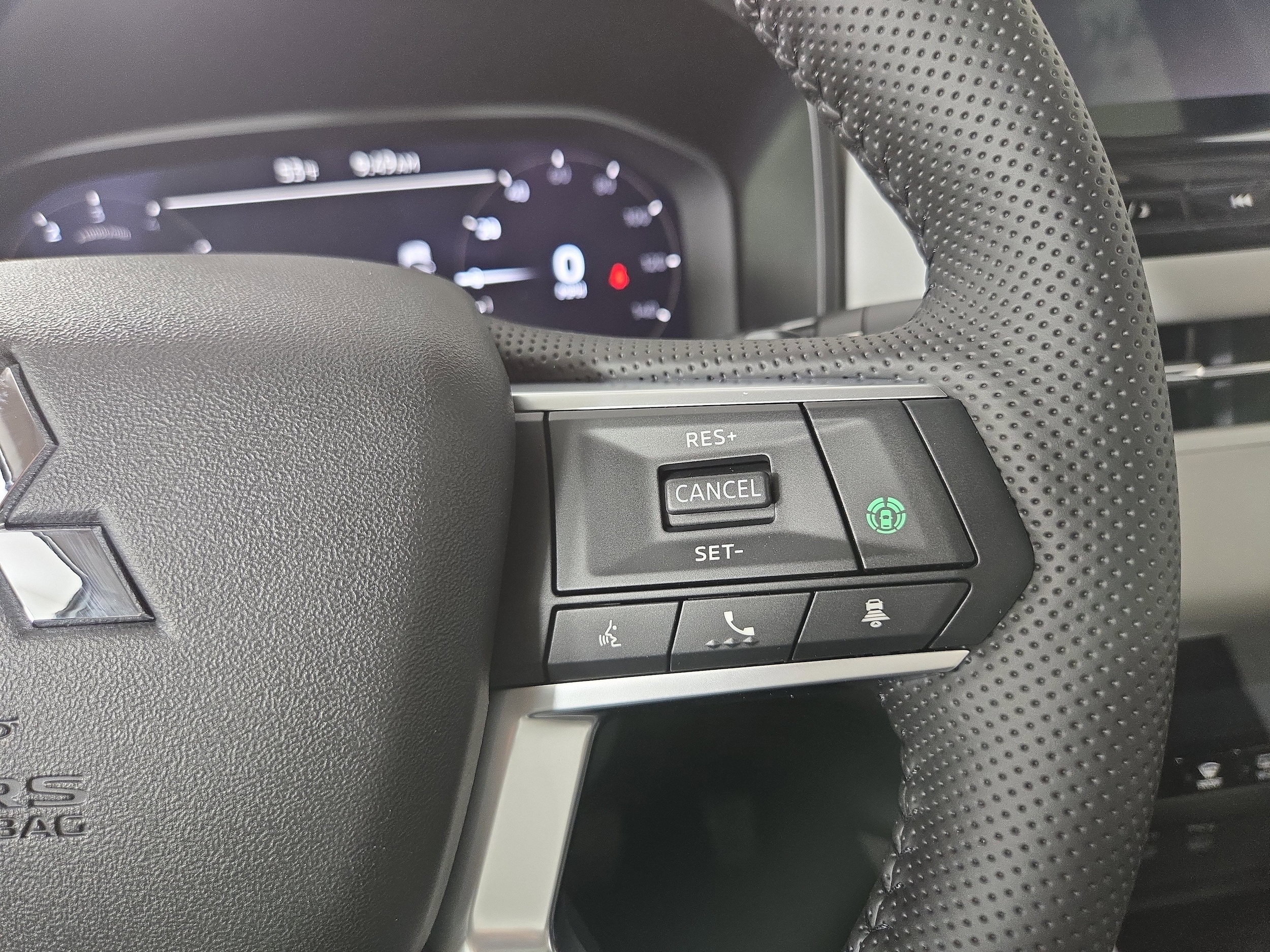 2026 Mitsubishi Outlander SE - Photo 18