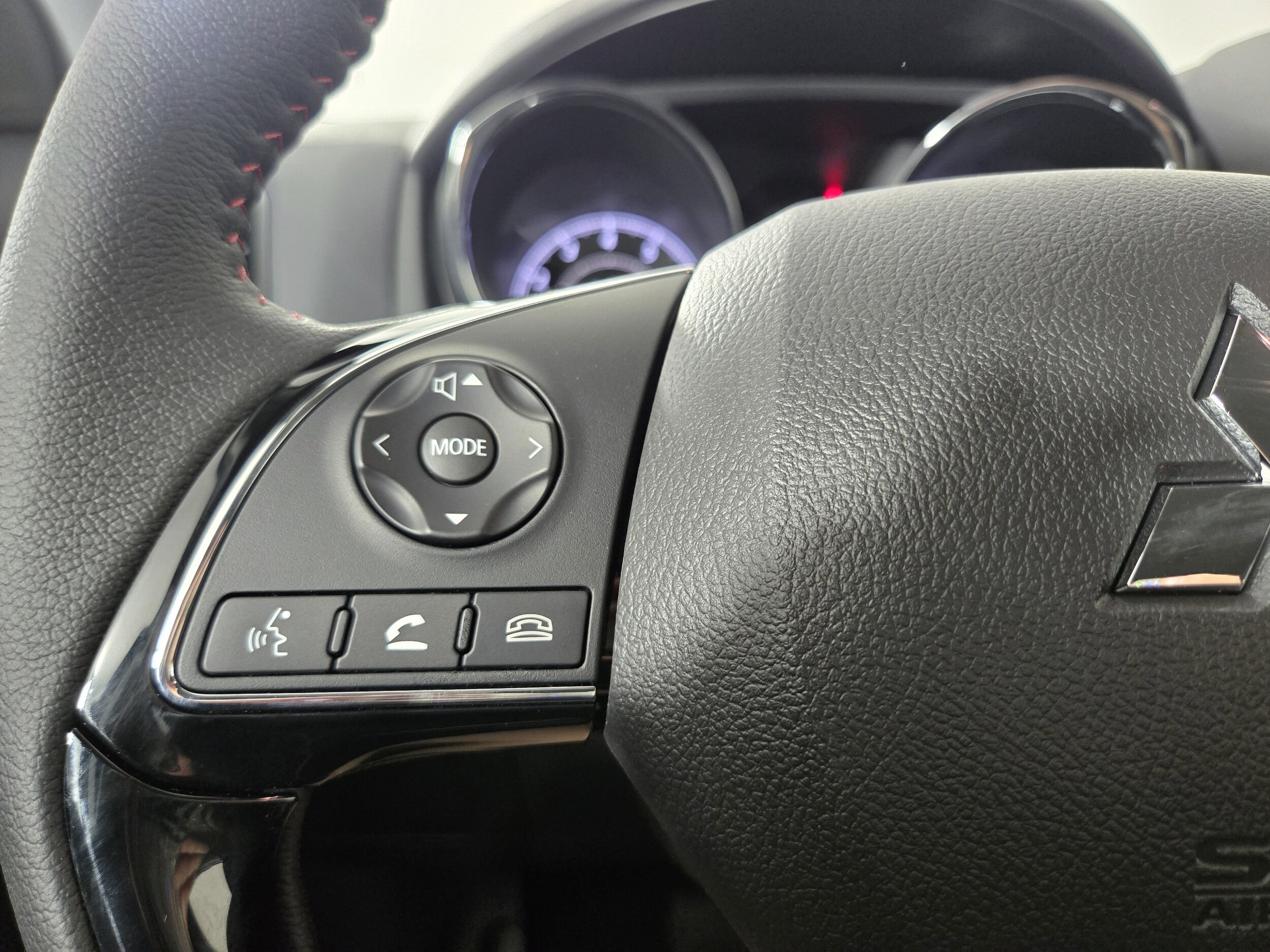 2025 Mitsubishi Outlander Sport LE - Photo 16