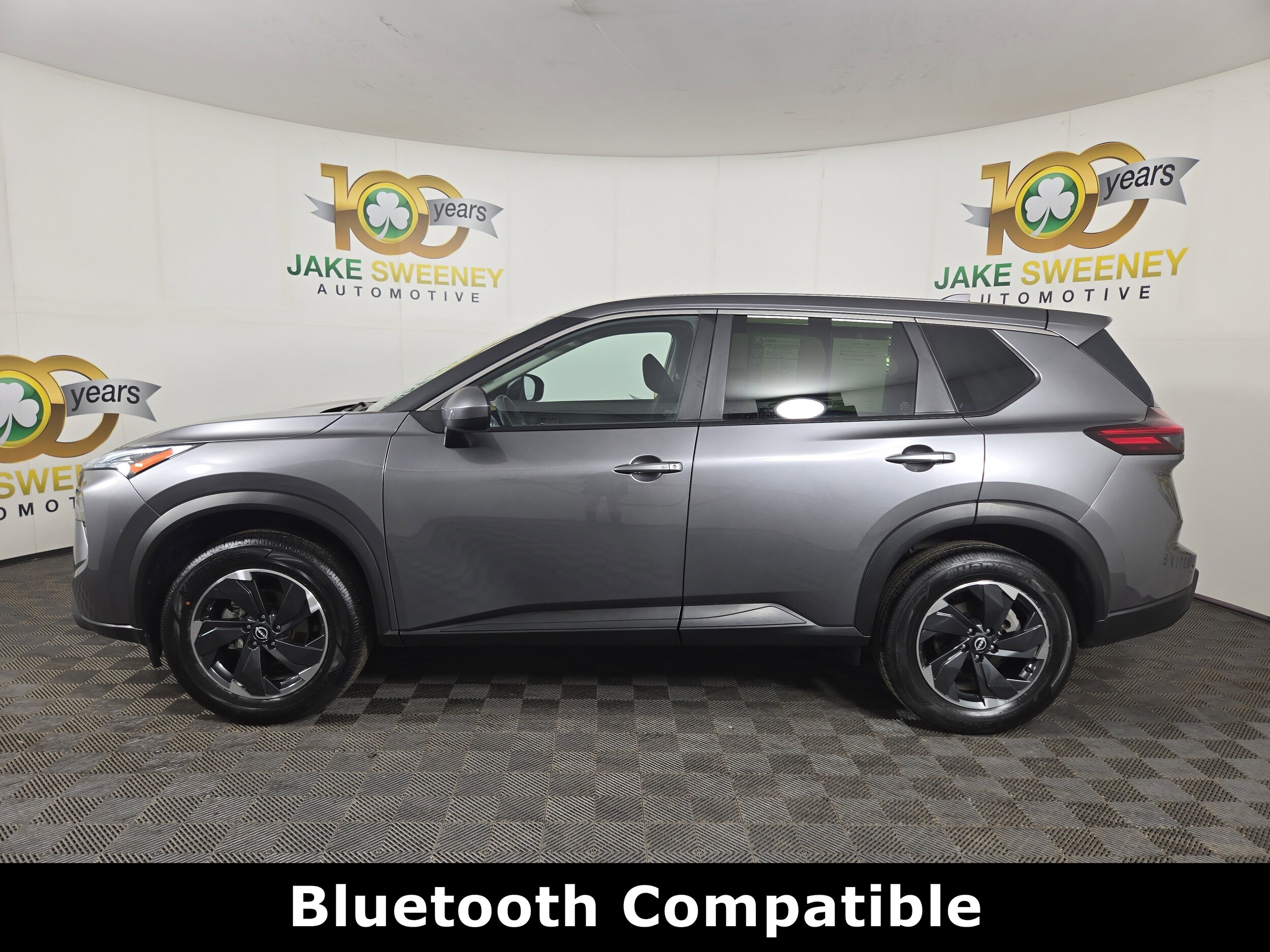 2024 Nissan Rogue SV photo 4