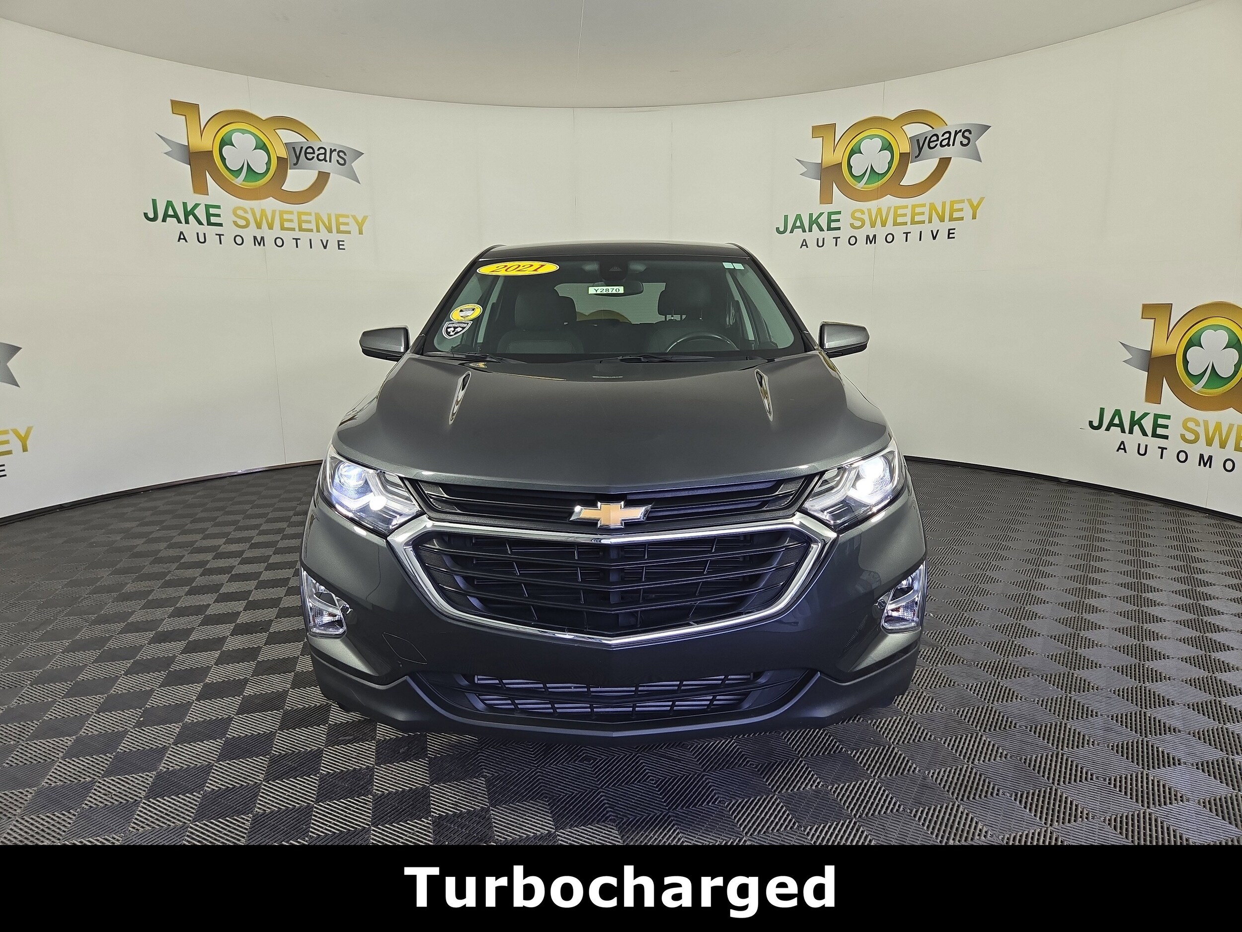 2021 Chevrolet Equinox LT photo 2