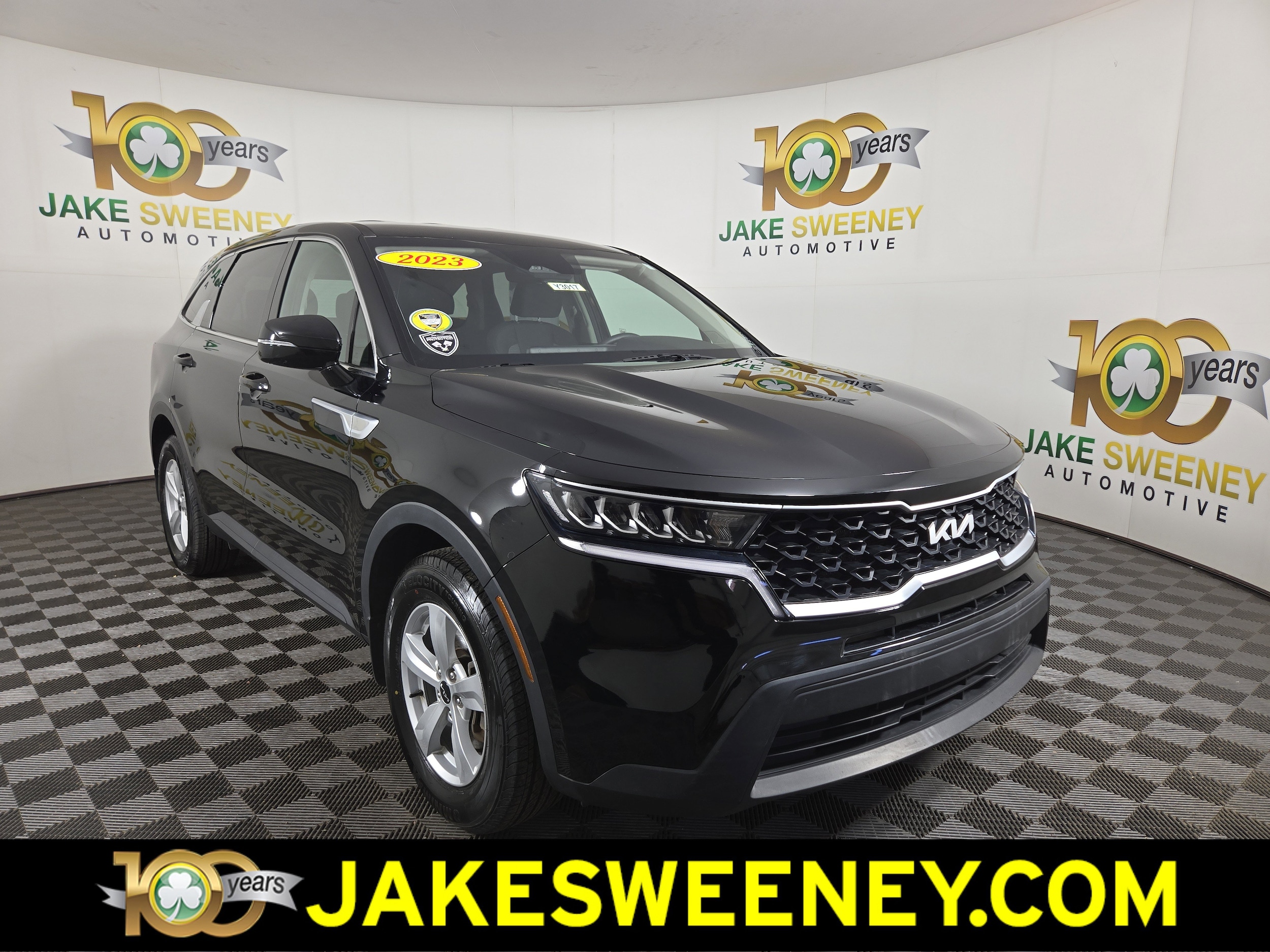 2023 Kia Sorento LX's photo