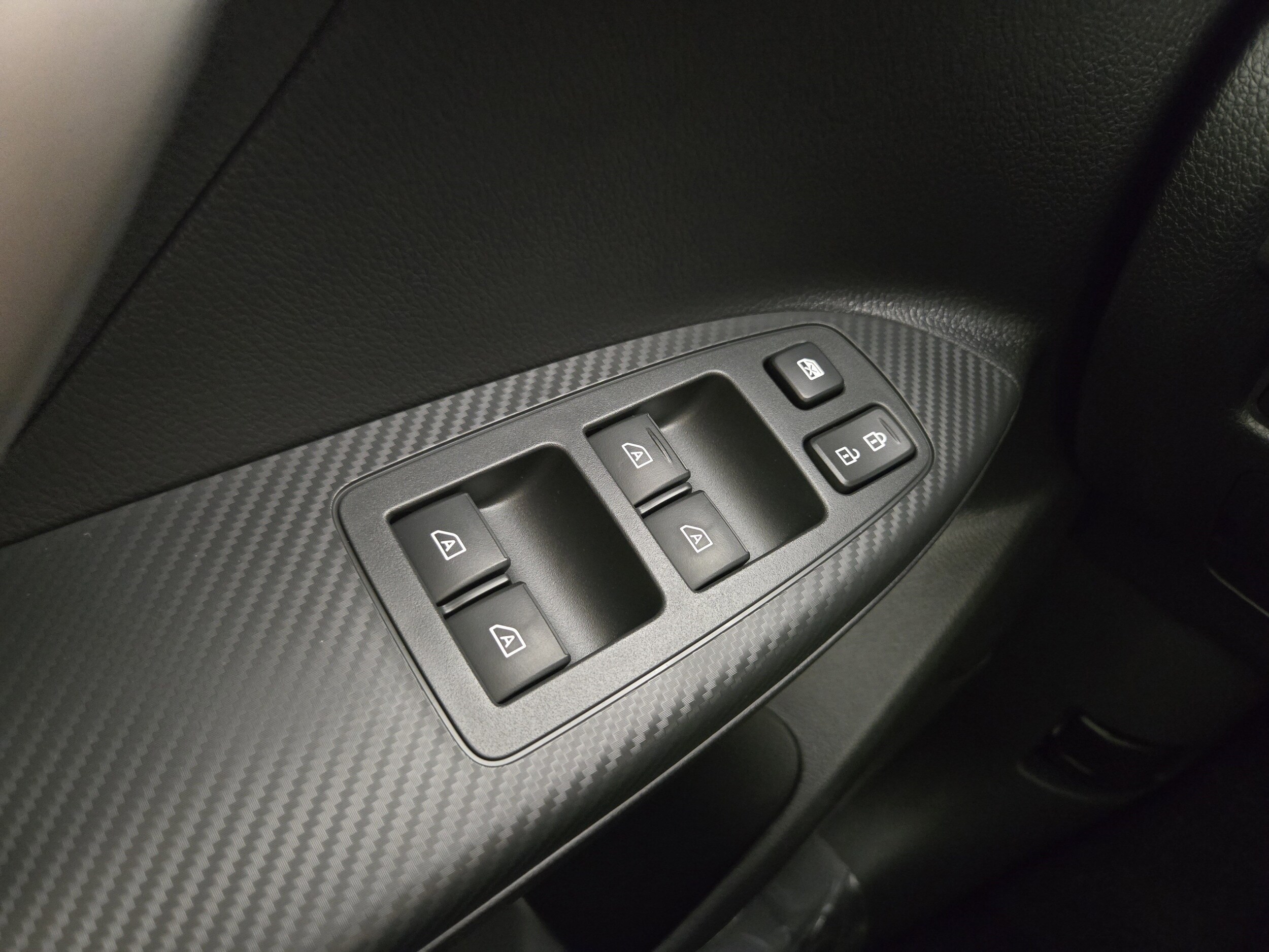 2026 Mitsubishi Eclipse Cross SEL - Photo 27