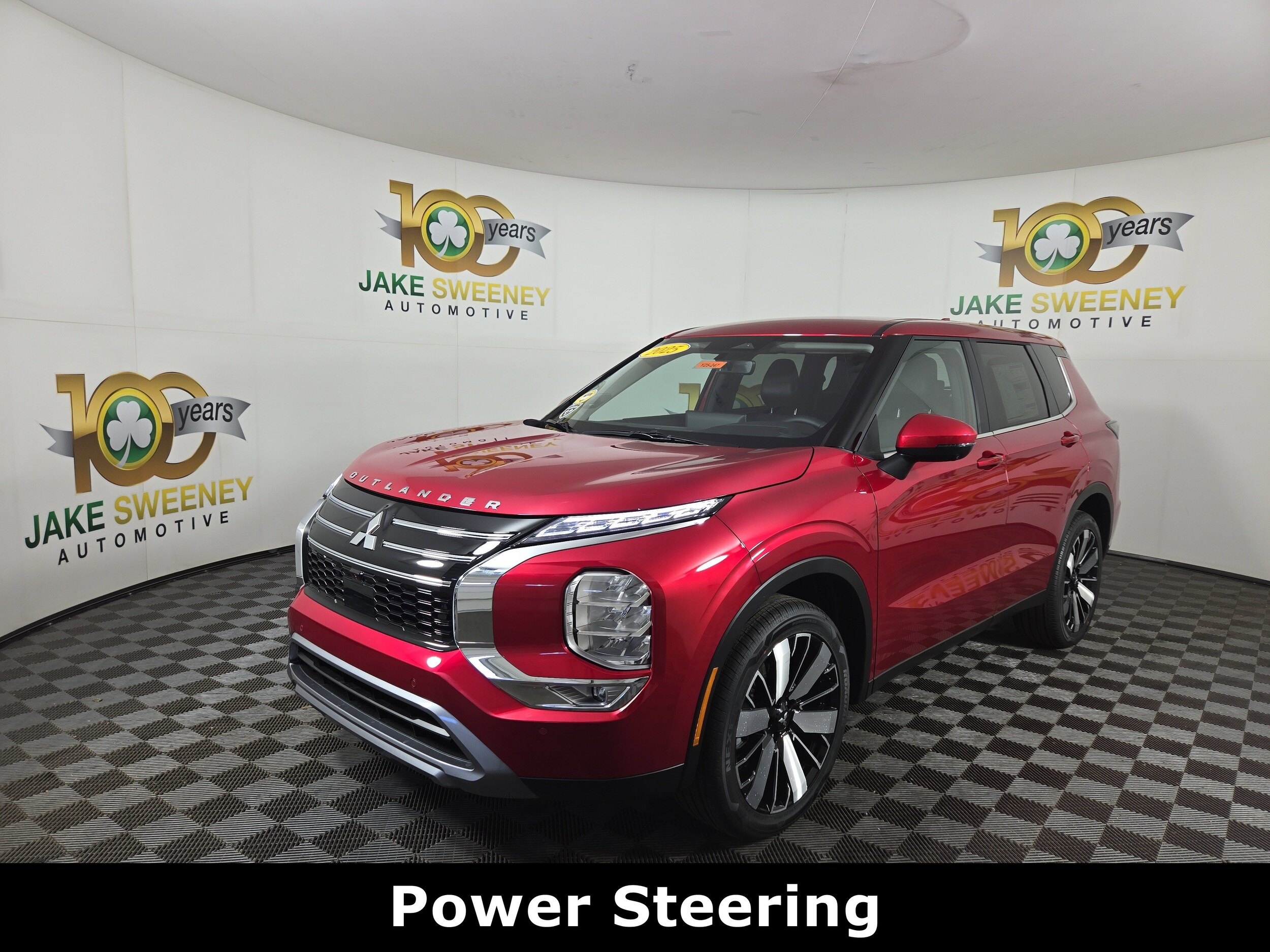 2025 Mitsubishi Outlander SE photo 2