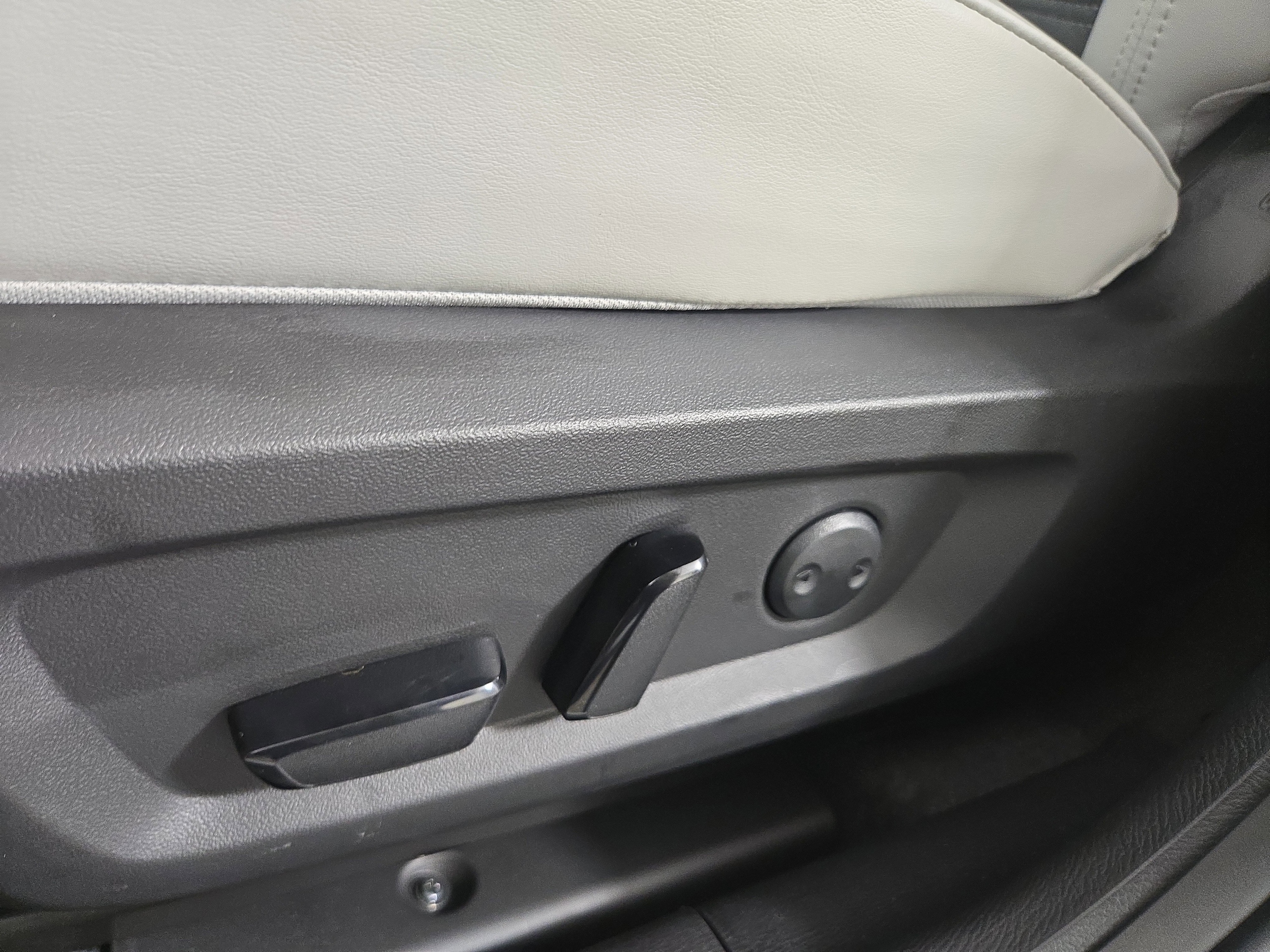 2026 Mitsubishi Outlander SE - Photo 34