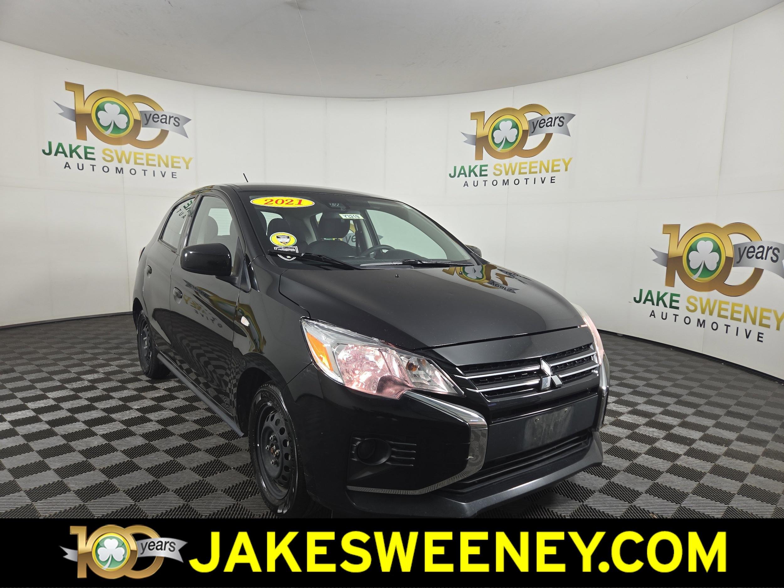 2021 Mitsubishi Mirage ES's photo