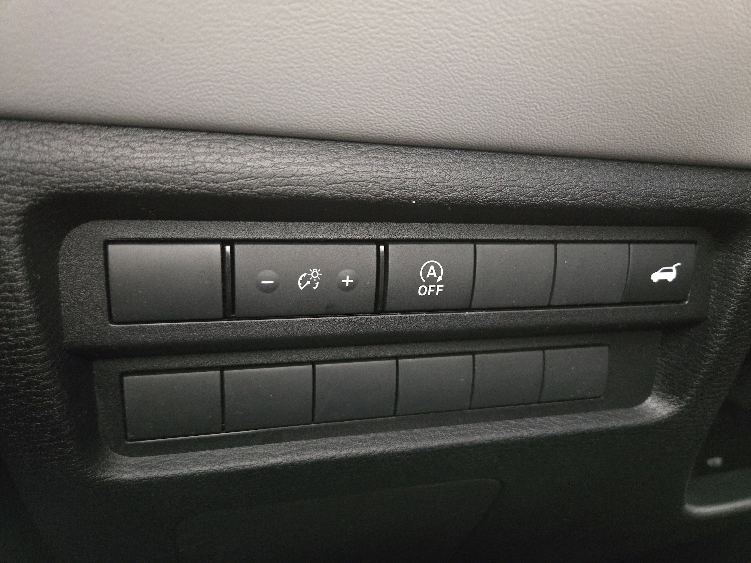 2026 Mitsubishi Outlander SE - Photo 28
