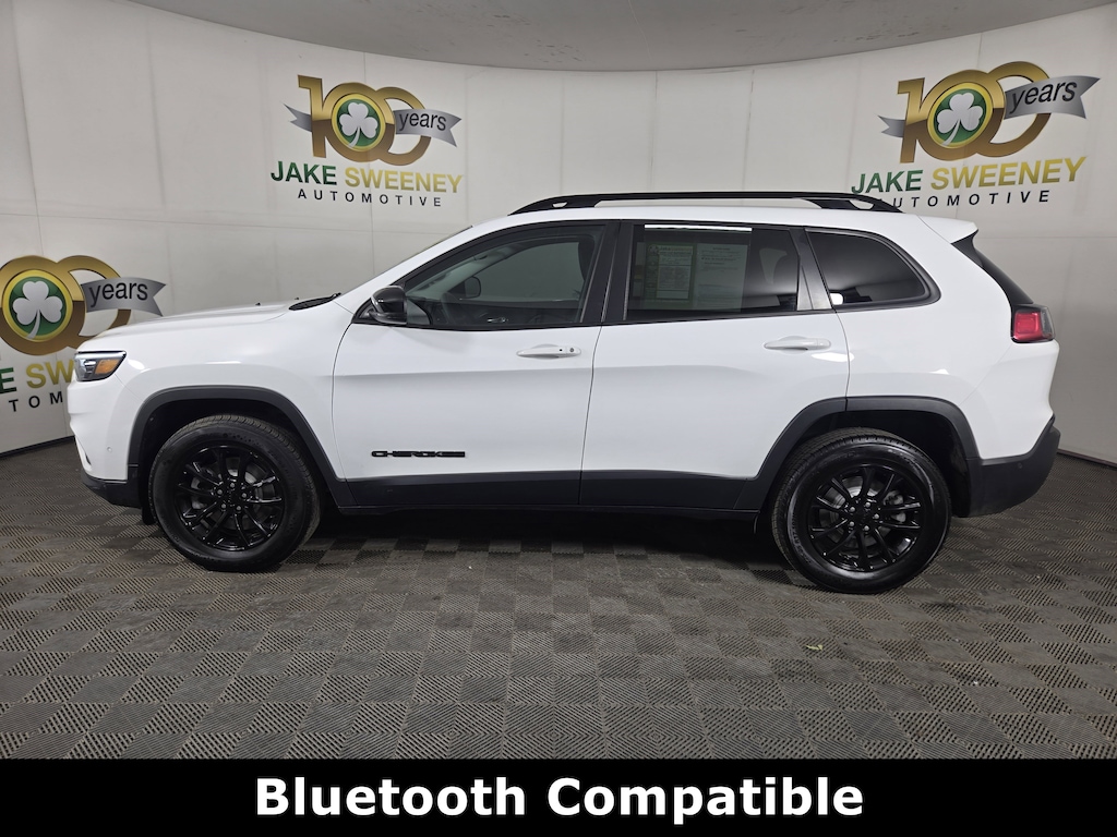 Used 2023 Jeep Cherokee Altitude Lux SUV