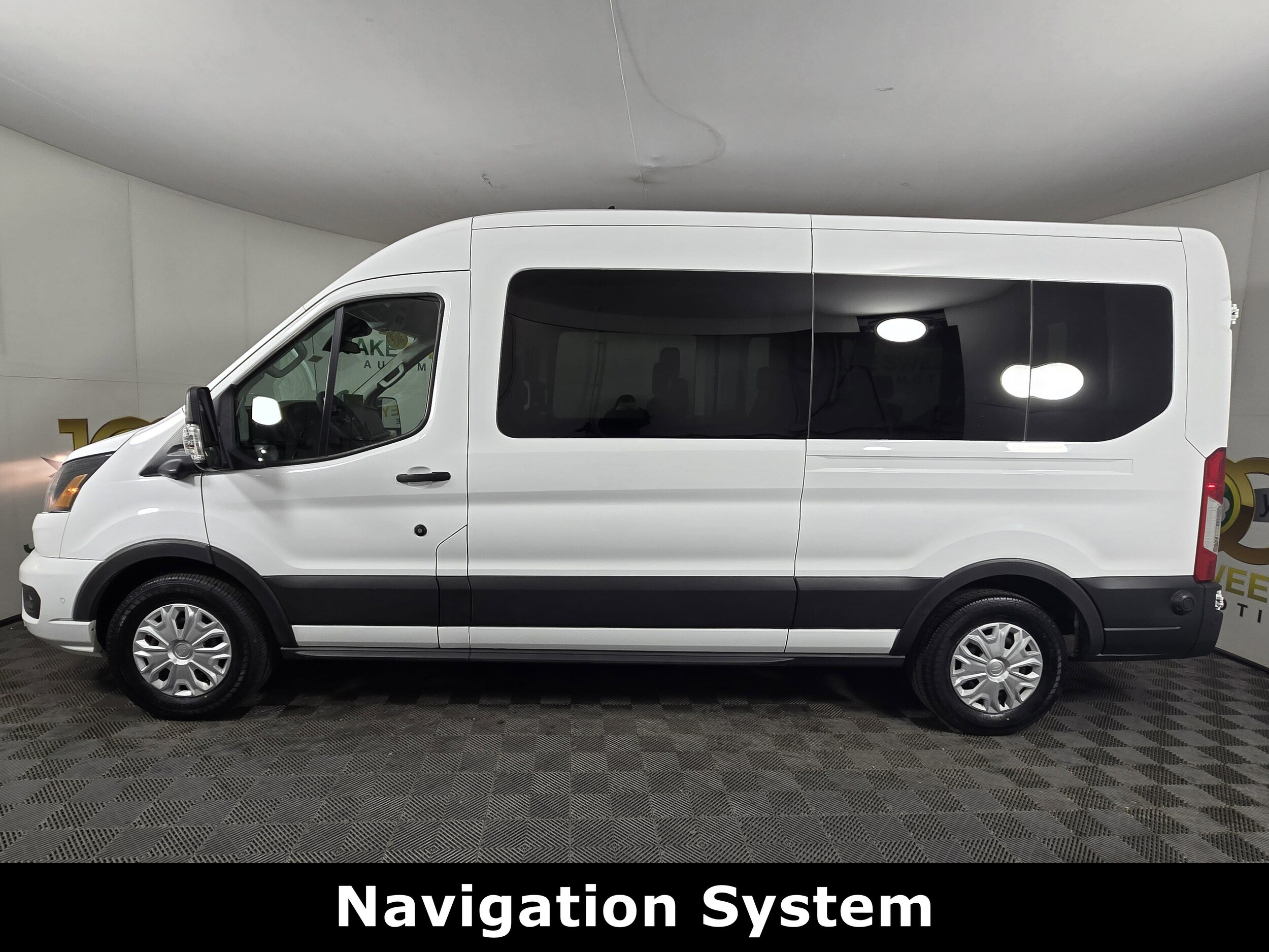 2023 Ford Transit photo 4