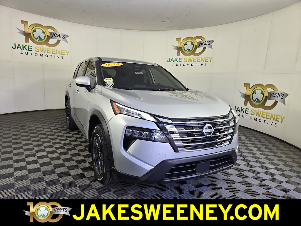 Used 2024 Nissan Rogue SV SUV