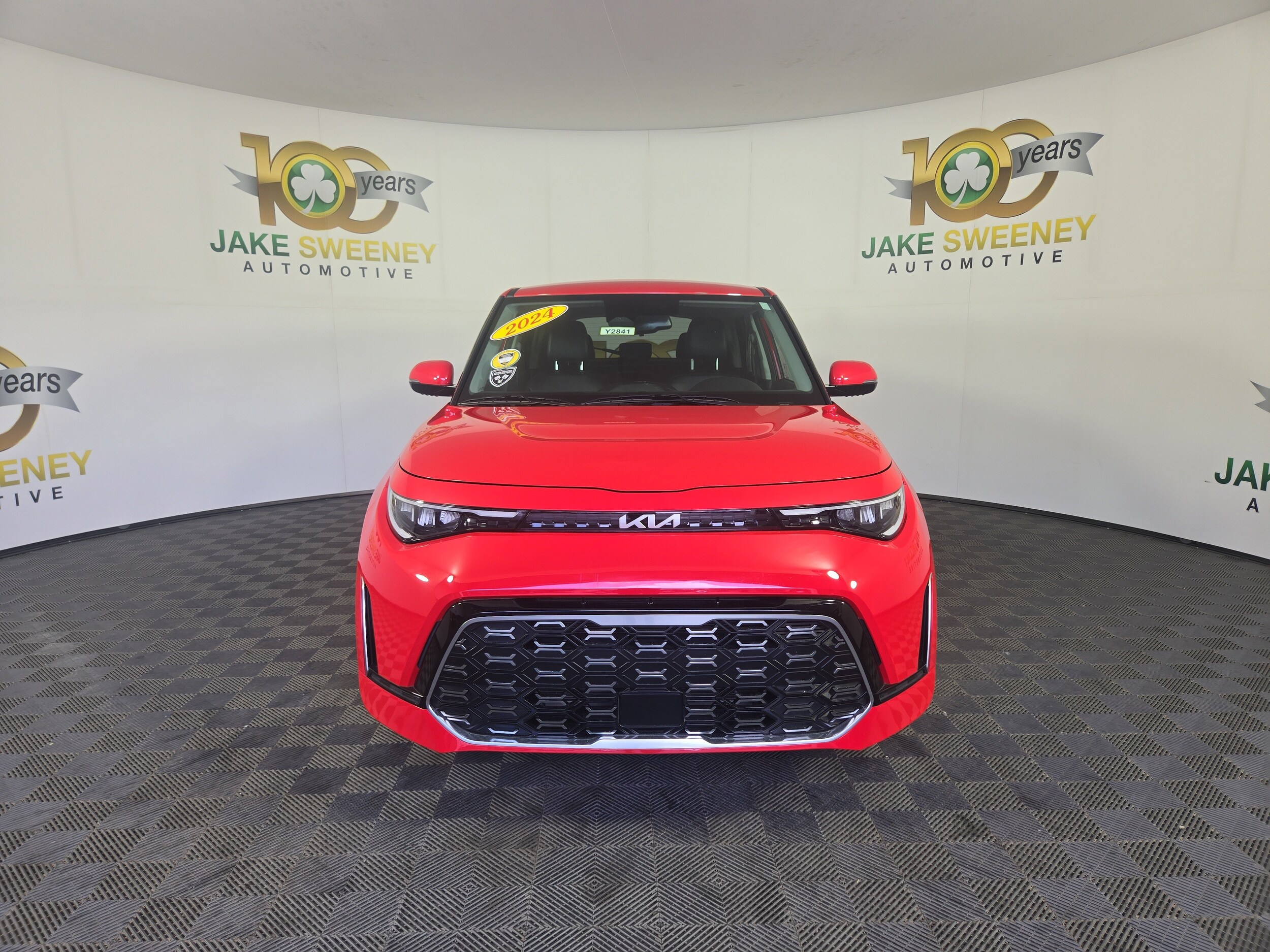 2024 Kia Soul GT-Line photo 2