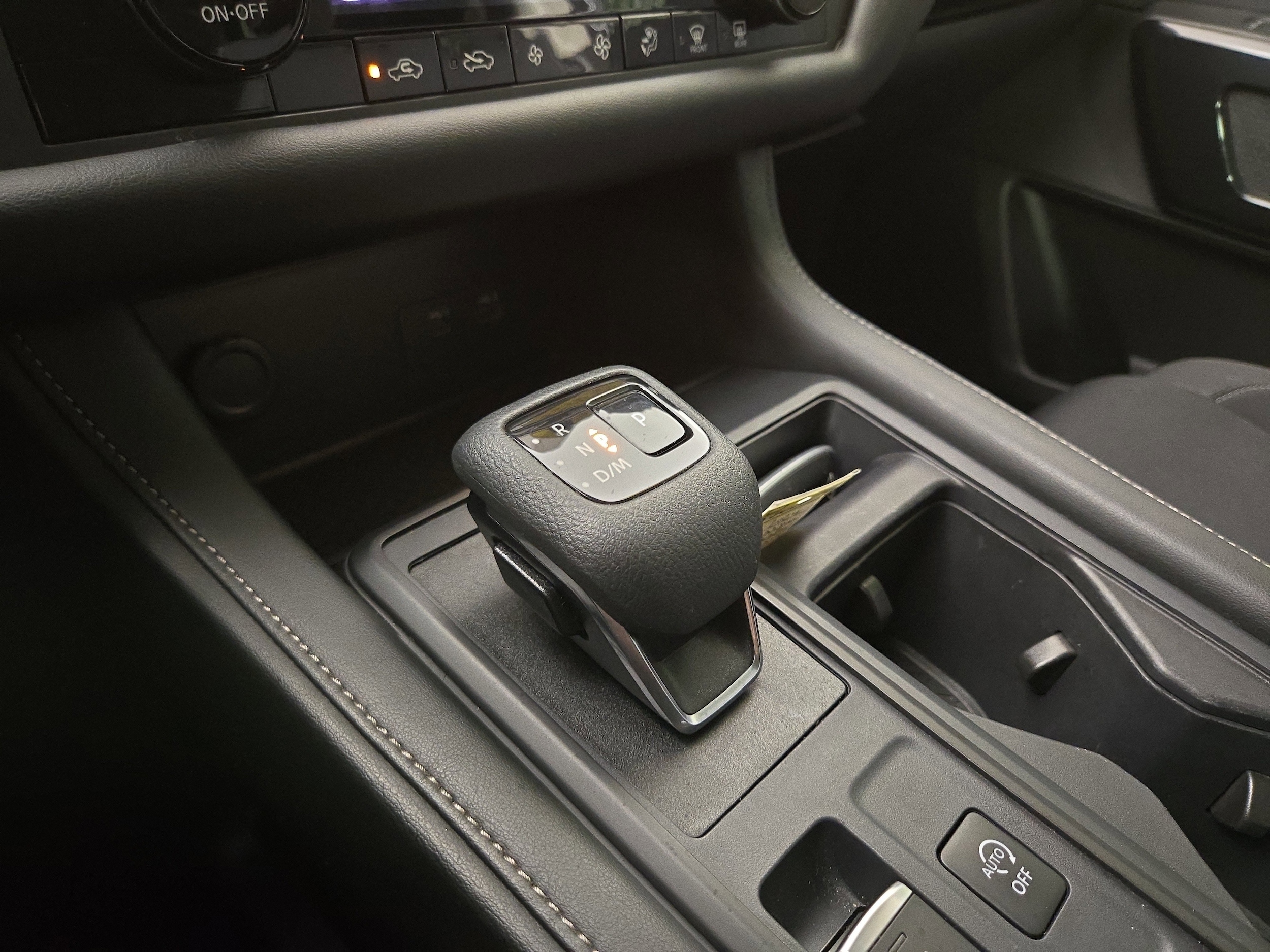 2024 Nissan Pathfinder S - Photo 22