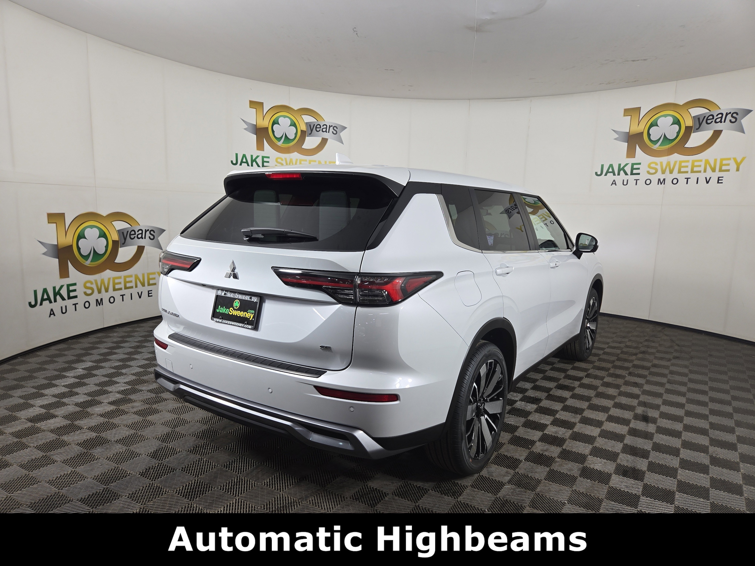 2026 Mitsubishi Outlander SE - Photo 10