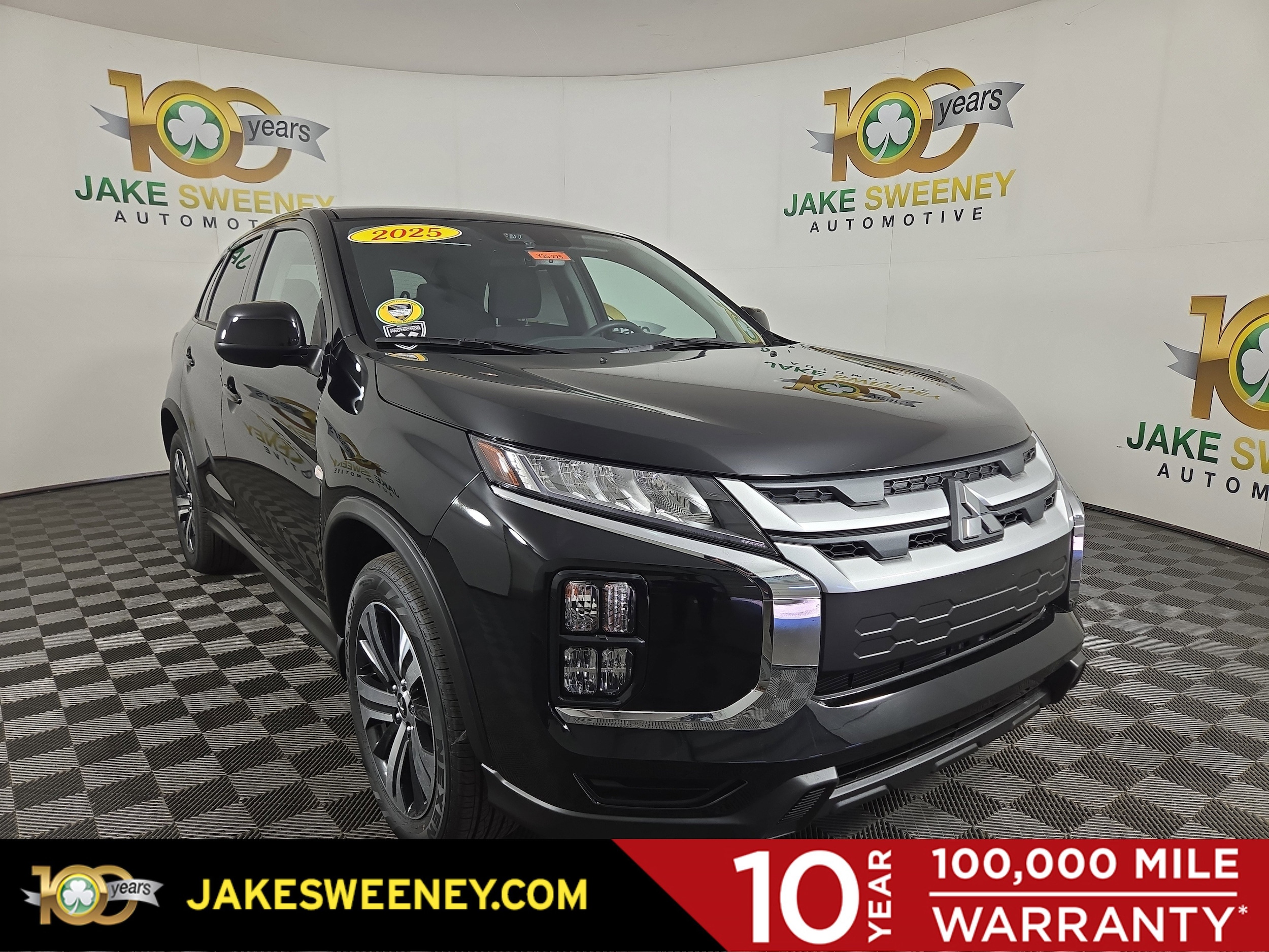 2025 Mitsubishi Outlander Sport ES's photo