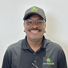 Staff member Vance Patterson from ID_078c158514f8