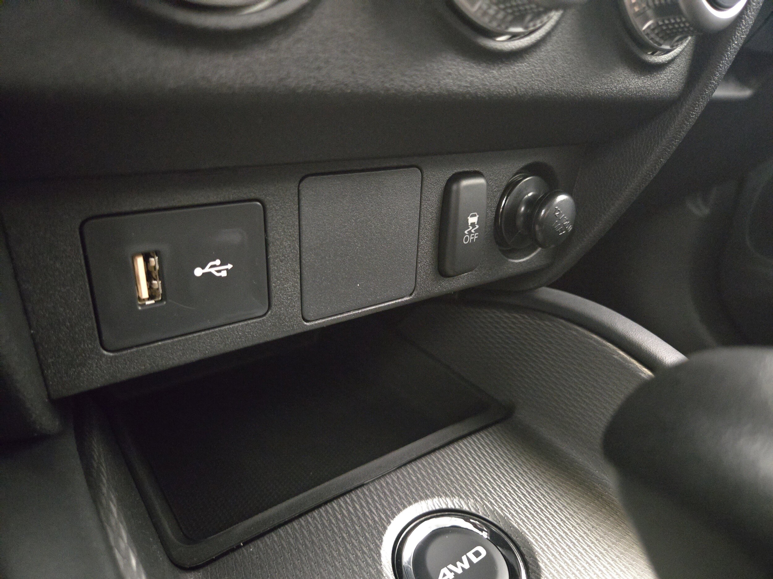 2025 Mitsubishi Outlander Sport ES - Photo 25