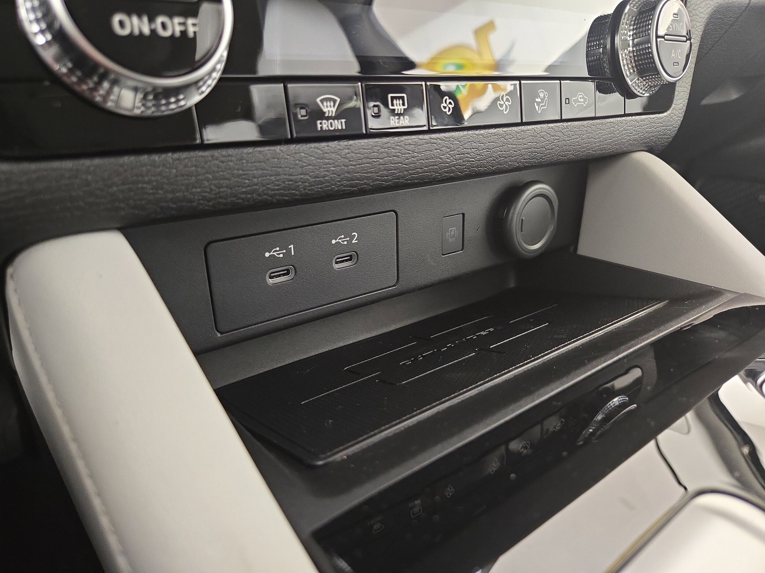 2026 Mitsubishi Outlander SE - Photo 30