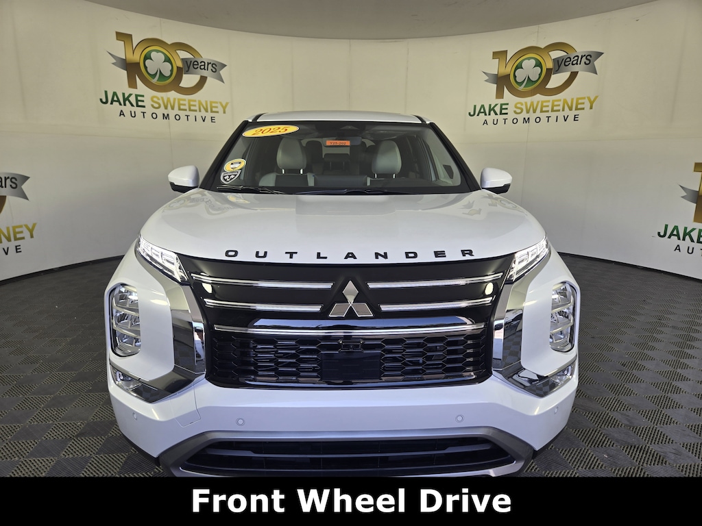 New 2025 Mitsubishi Outlander SE SUV