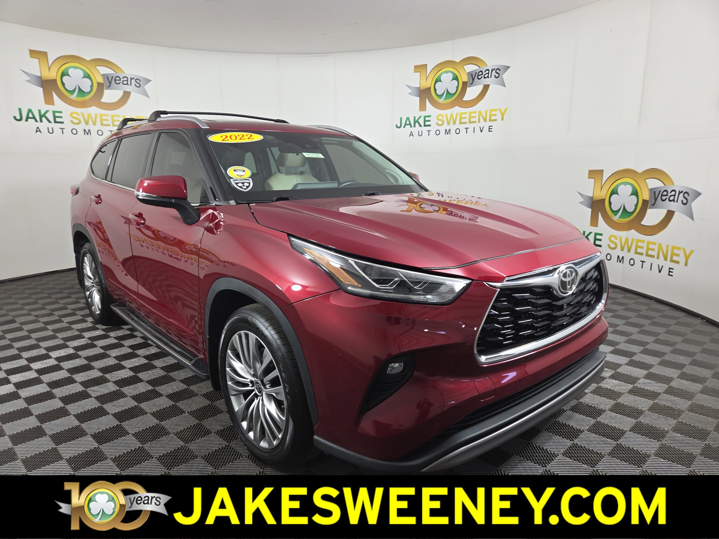 2022 Toyota Highlander Platinum's photo