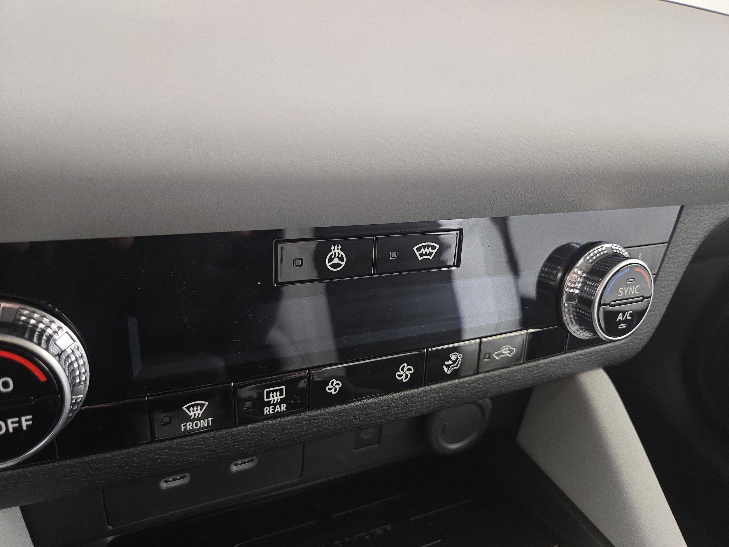 2026 Mitsubishi Outlander SE - Photo 29