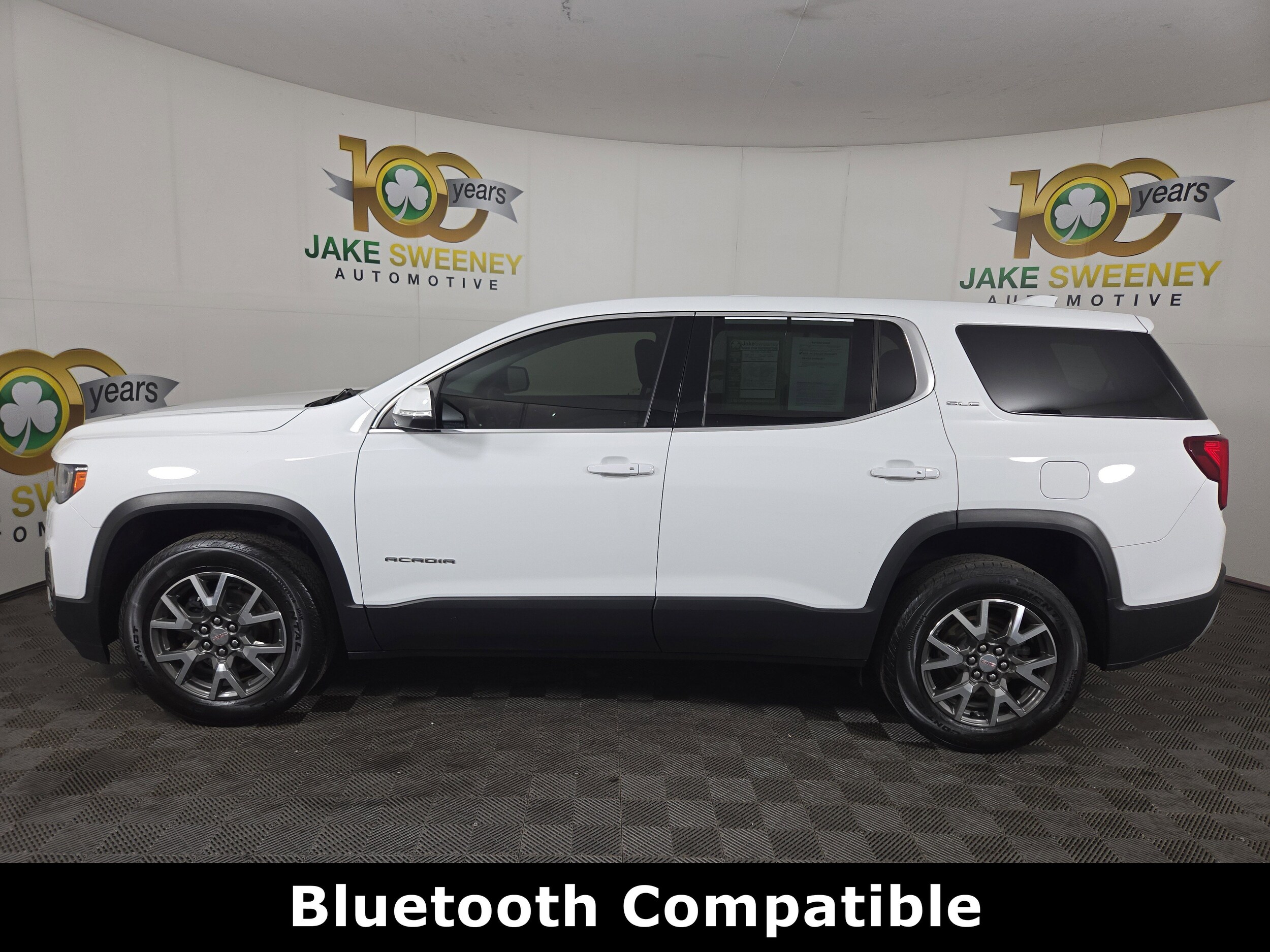 2022 Gmc Acadia SLE photo 3