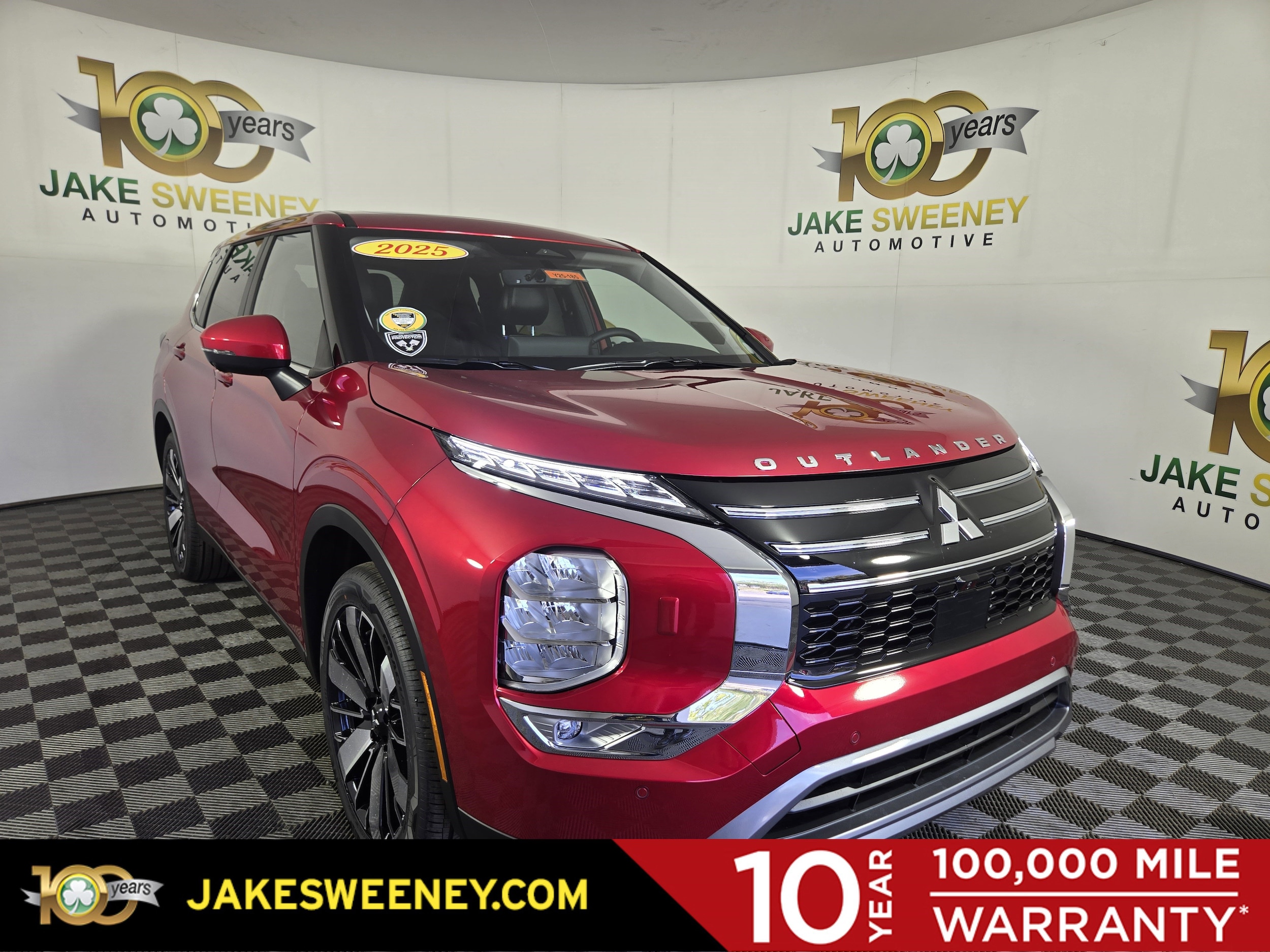 2025 Mitsubishi Outlander SE's photo