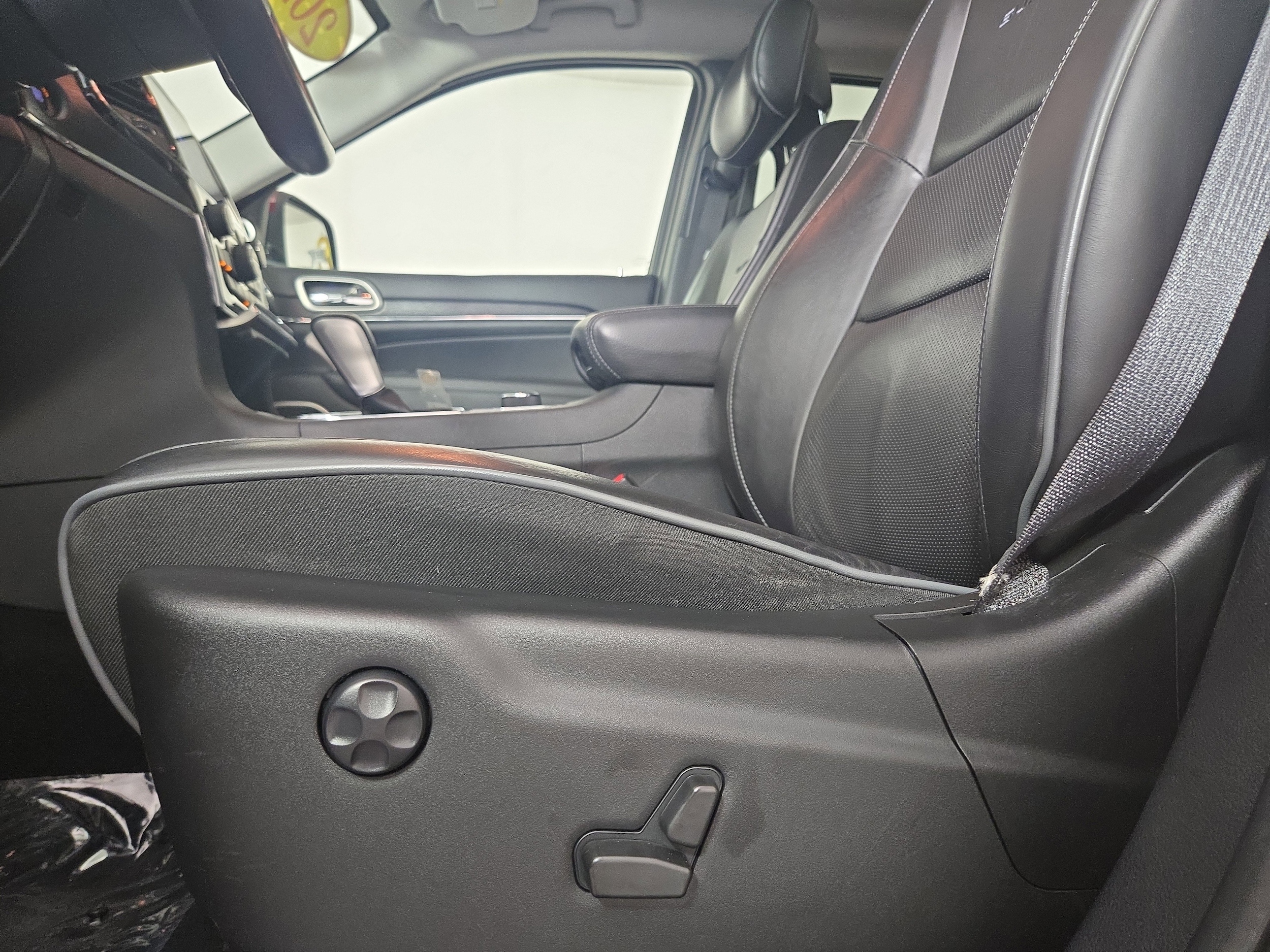 2021 Jeep Grand Cherokee Summit - Photo 24