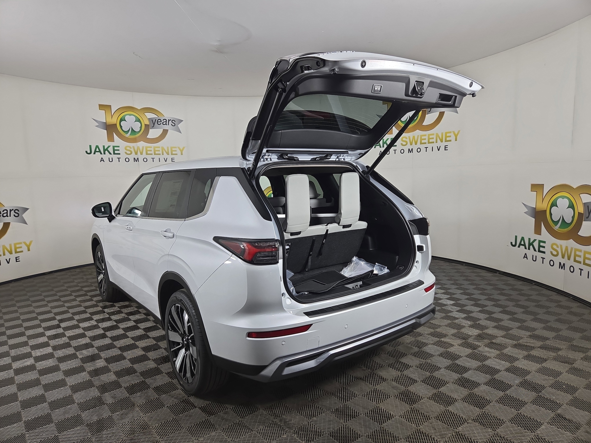 2026 Mitsubishi Outlander SE - Photo 35