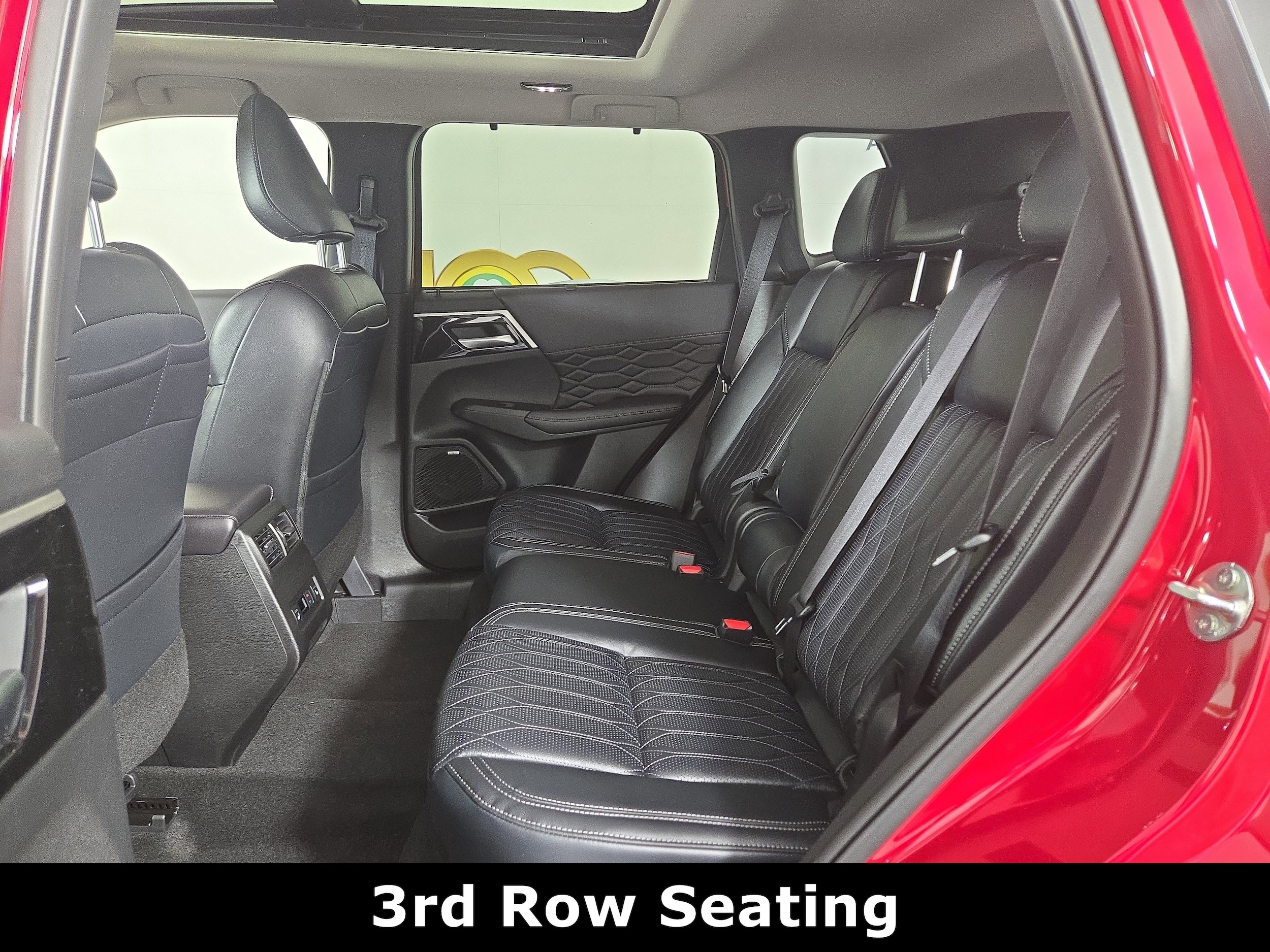 2026 Mitsubishi Outlander SEL - Photo 13