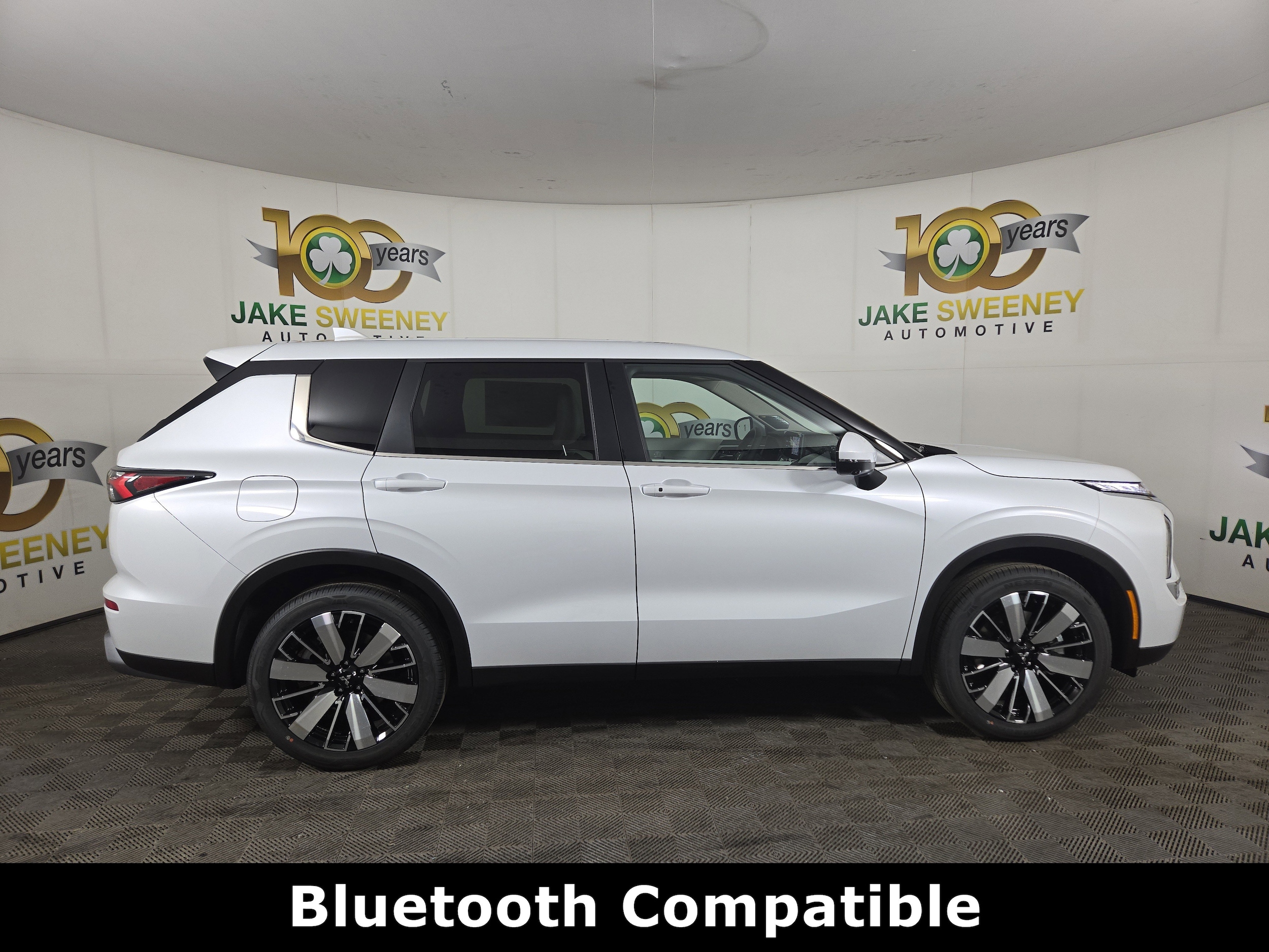2026 Mitsubishi Outlander SE - Photo 11