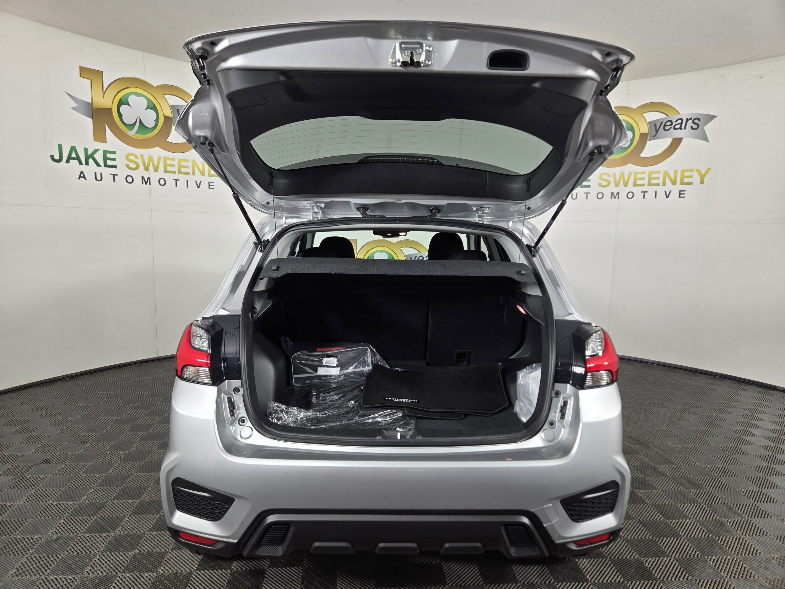 2025 Mitsubishi Outlander Sport LE - Photo 32