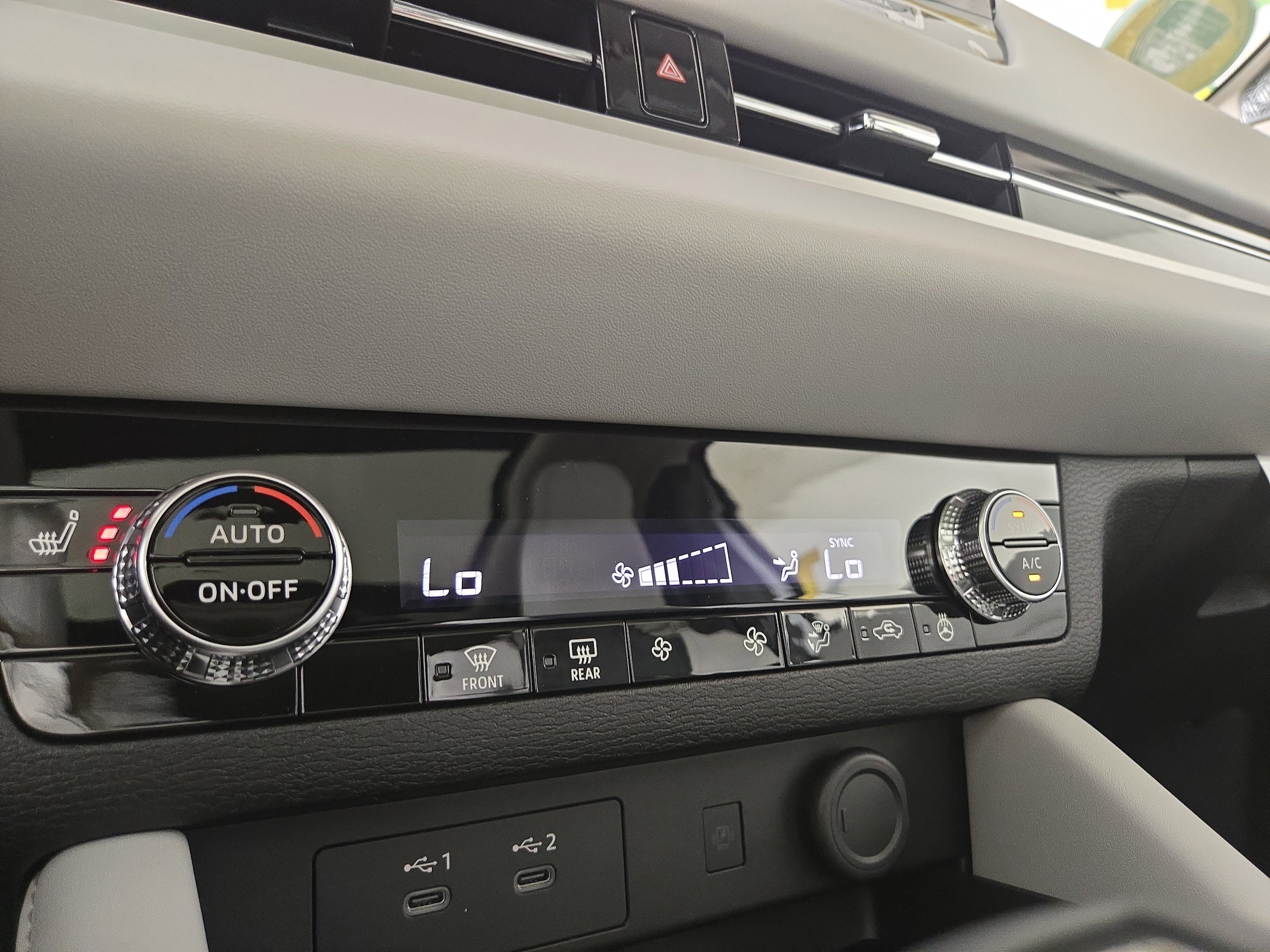 2026 Mitsubishi Outlander SE - Photo 30