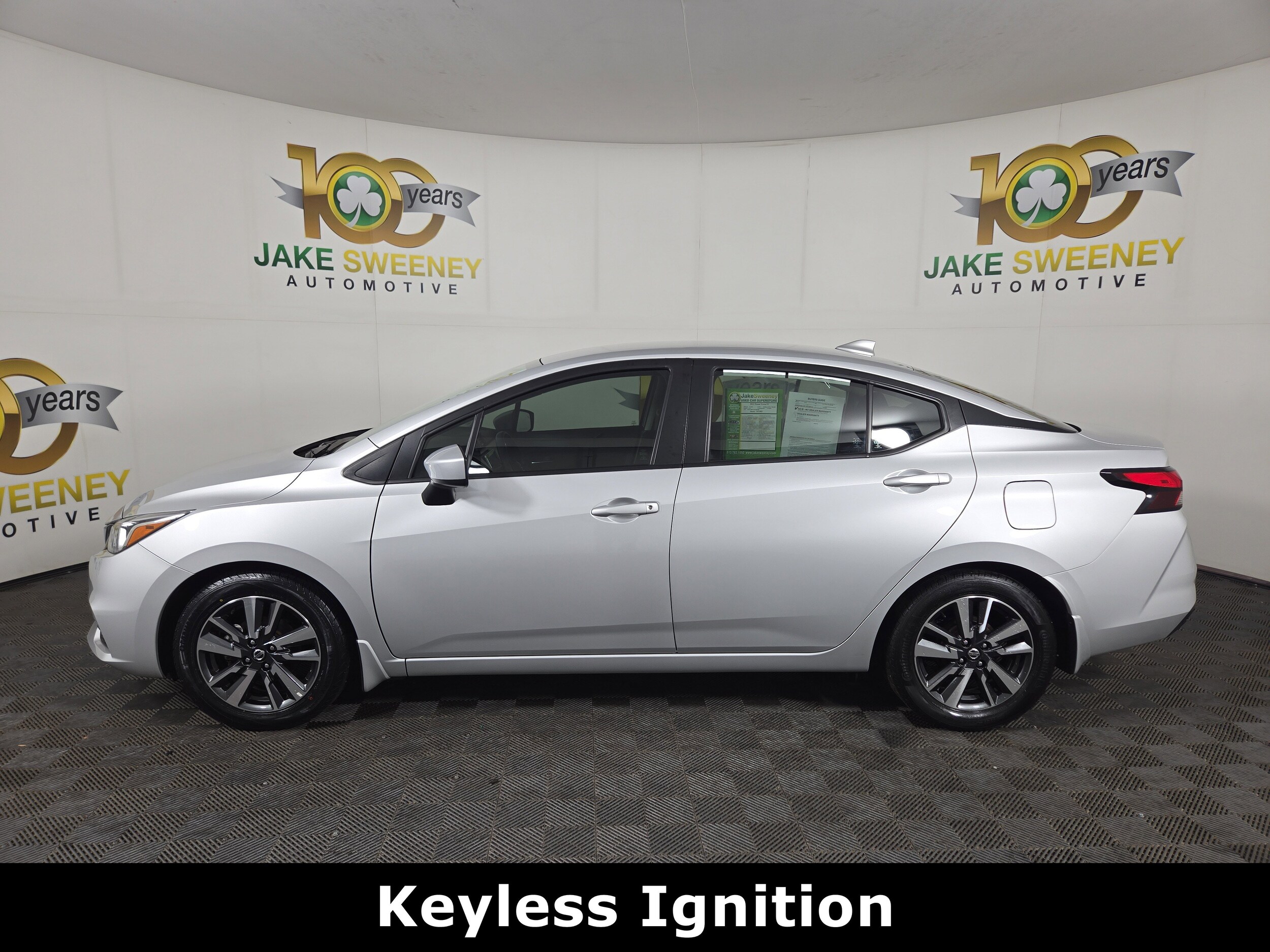 2022 Nissan Versa 1.6 SV photo 4