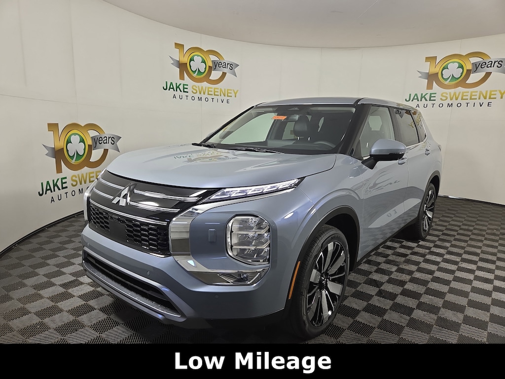 New 2025 Mitsubishi Outlander SE SUV