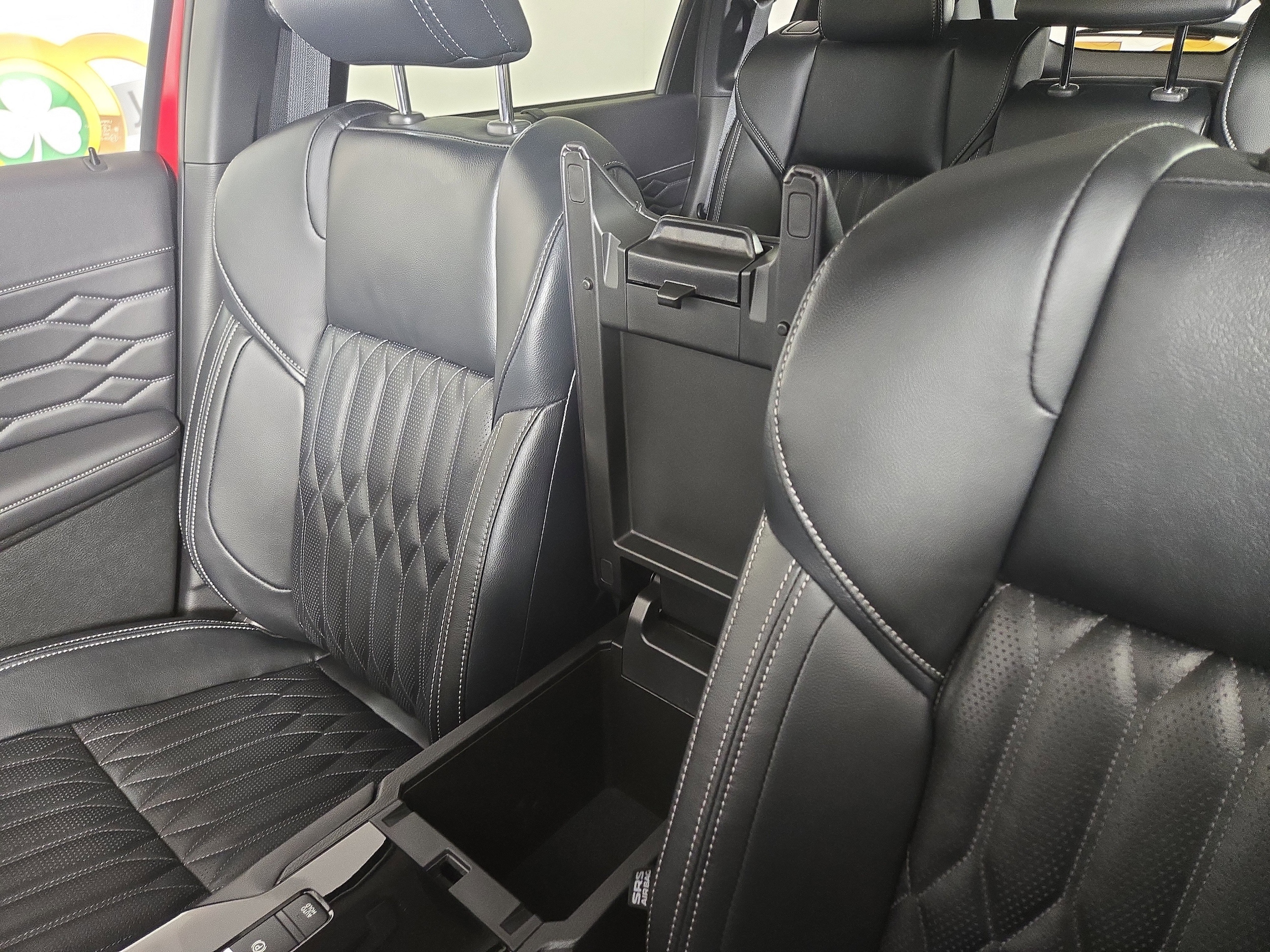 2026 Mitsubishi Outlander SEL - Photo 30