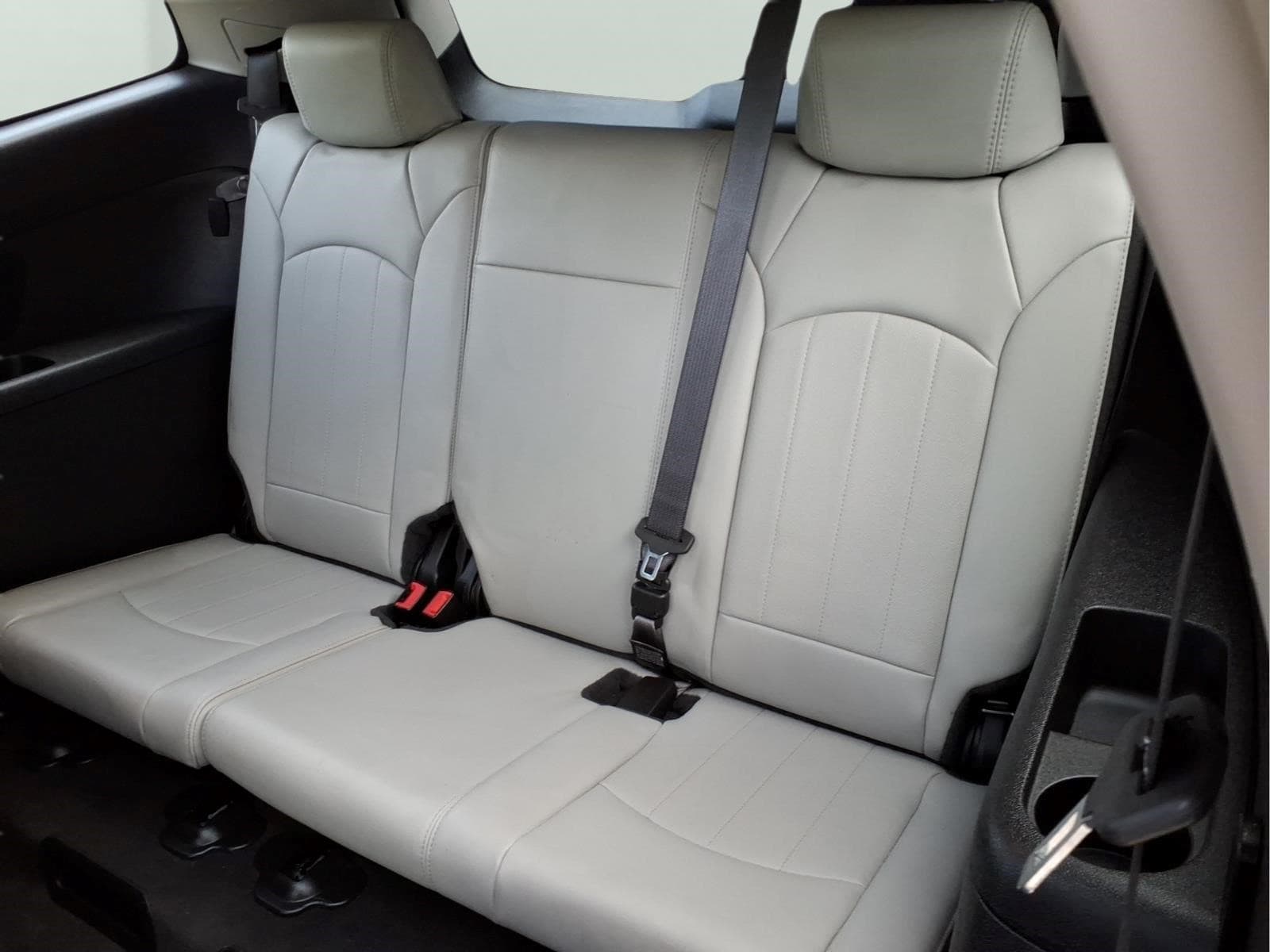 2009 Chevrolet Traverse LTZ - Photo 32