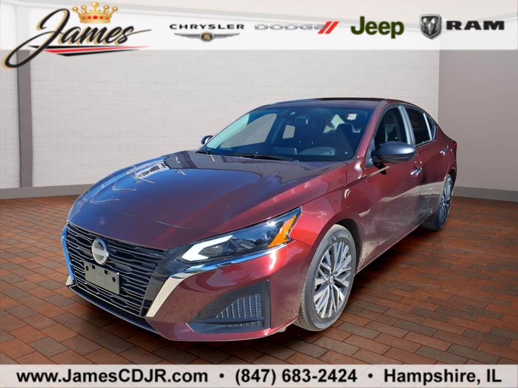 Used 2024 Nissan Altima 2.5 SV Sedan