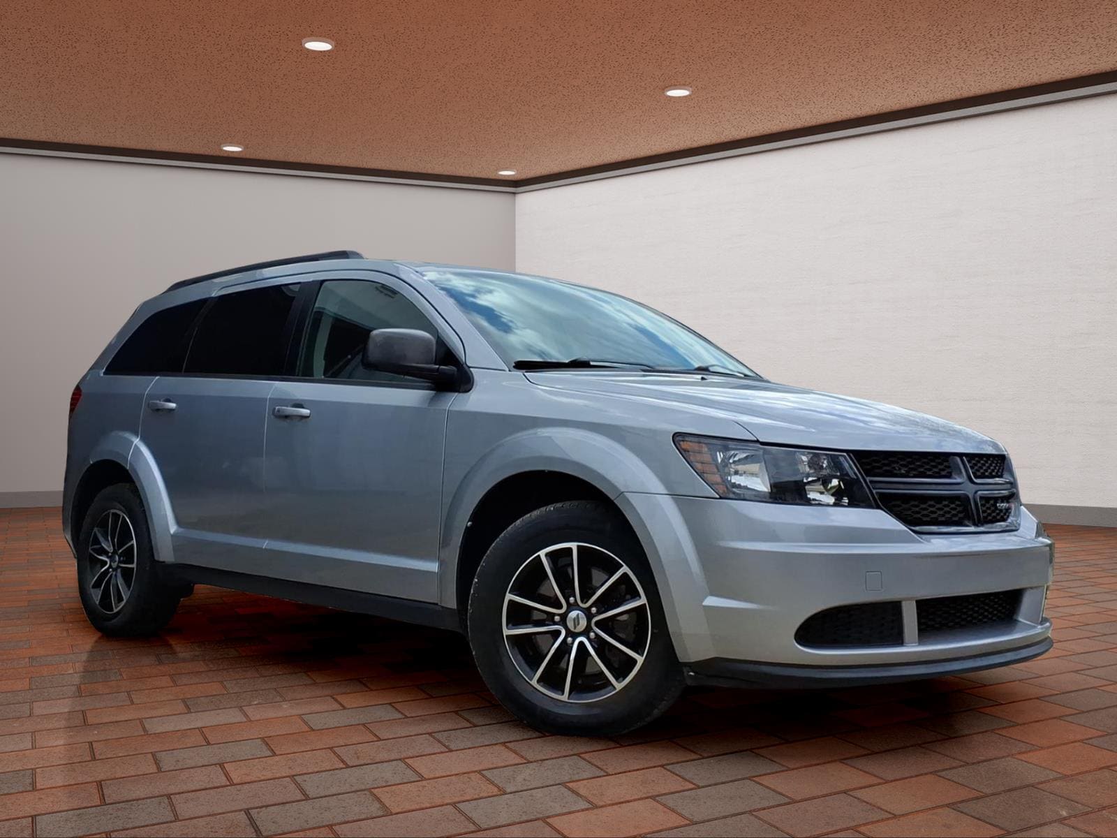 Used 2018 Dodge Journey SE with VIN 3C4PDCAB0JT383561 for sale in Hampshire, IL