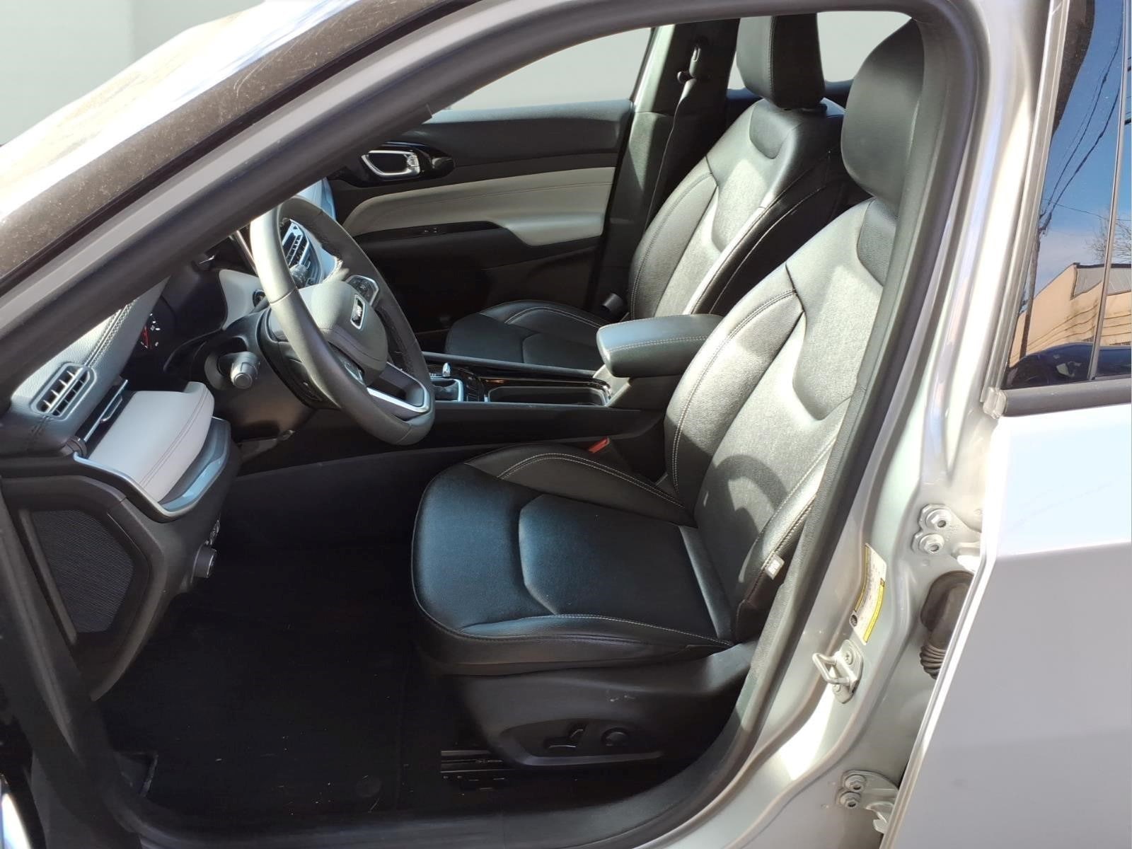 2025 Jeep Compass Limited - Photo 24