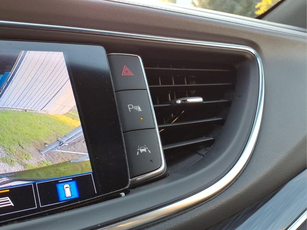 2024 Buick Enclave Premium - Photo 11