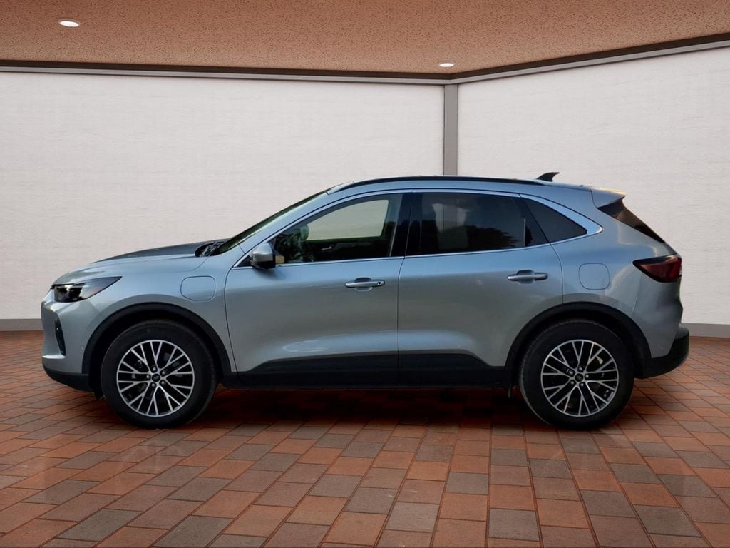 2024 Ford Escape PHEV - Photo 8