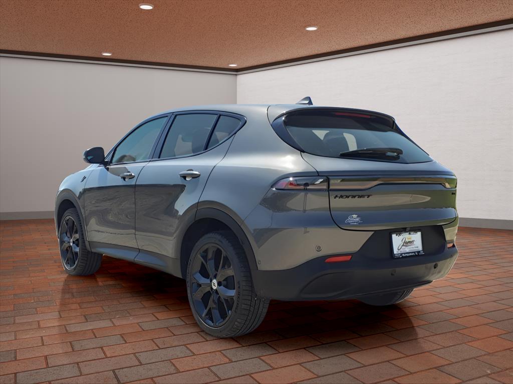2023 Dodge Hornet GT photo 4